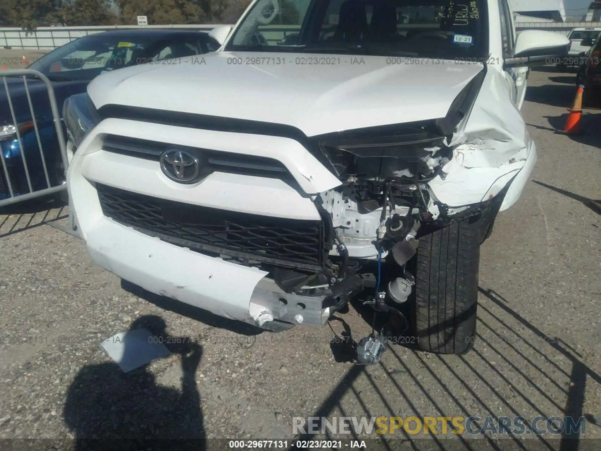 6 Photograph of a damaged car JTEBU5JR5L5787473 TOYOTA 4RUNNER 2020