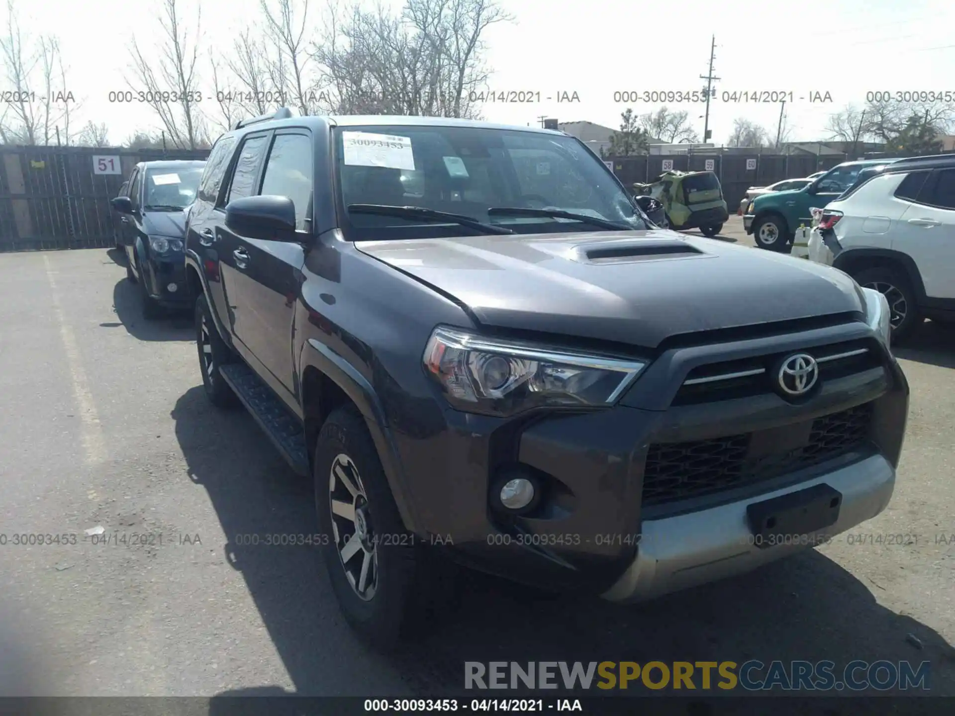 1 Фотография поврежденного автомобиля JTEBU5JR5L5787618 TOYOTA 4RUNNER 2020