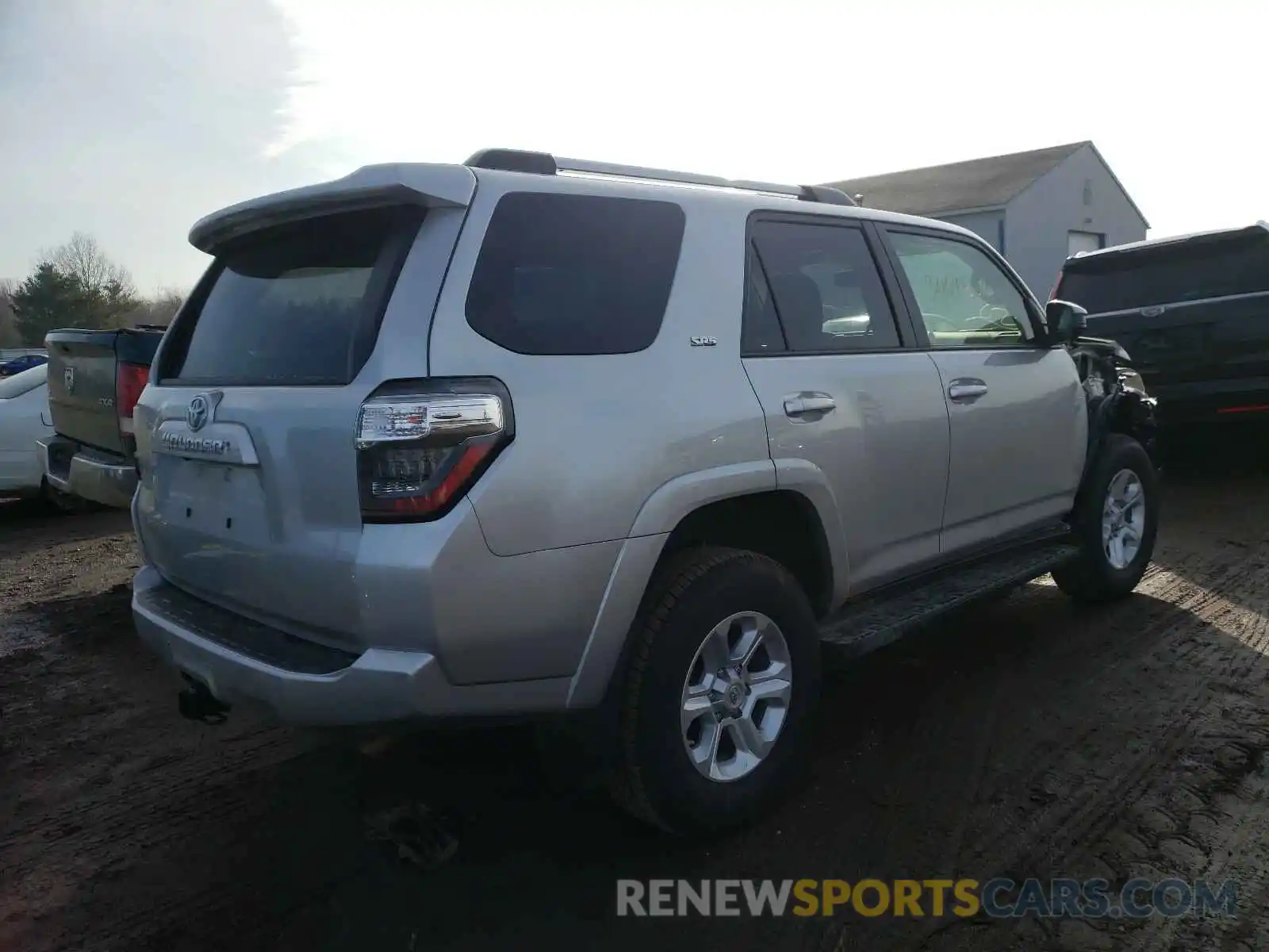 4 Photograph of a damaged car JTEBU5JR5L5787912 TOYOTA 4RUNNER 2020