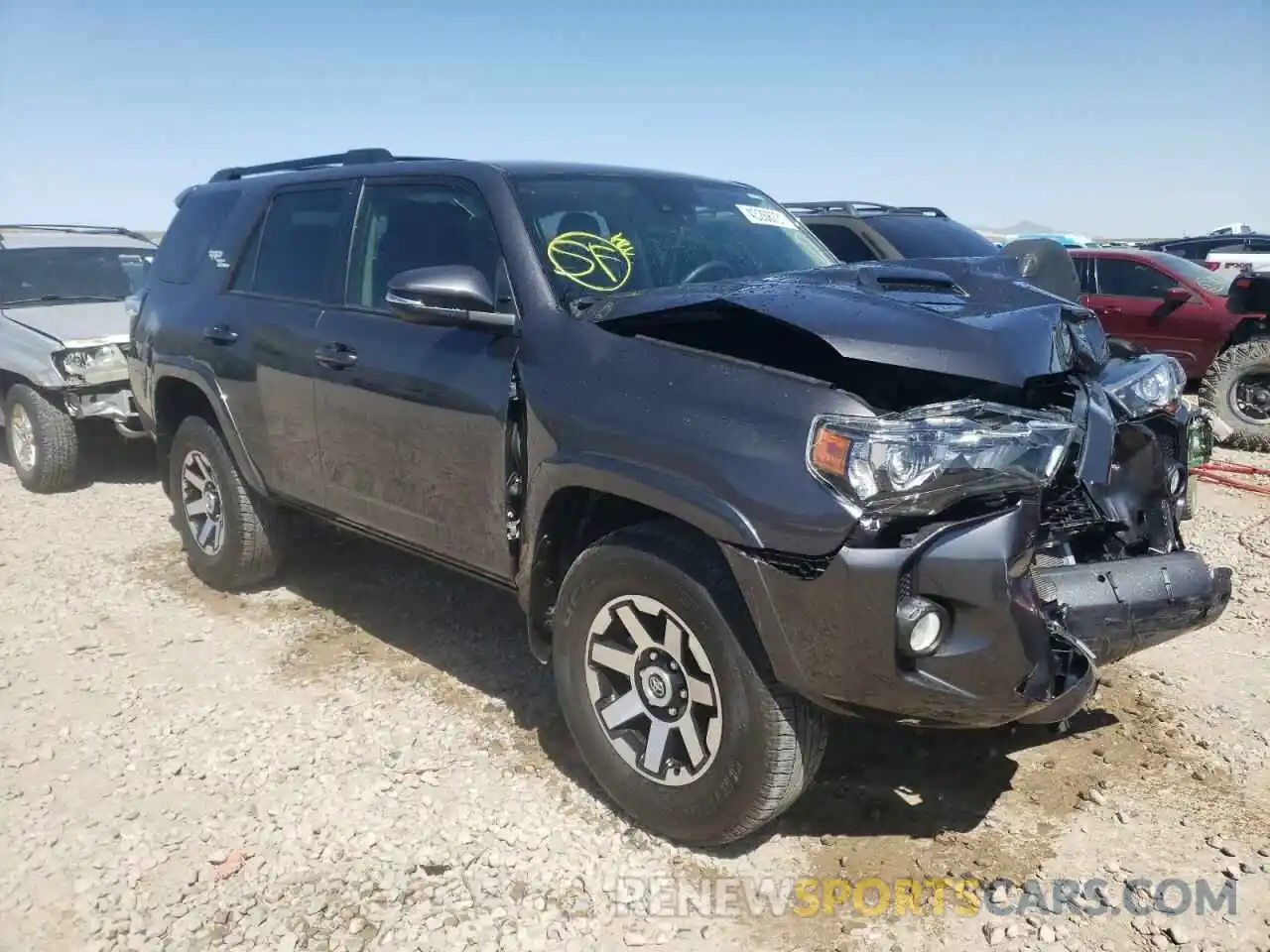 1 Photograph of a damaged car JTEBU5JR5L5788333 TOYOTA 4RUNNER 2020