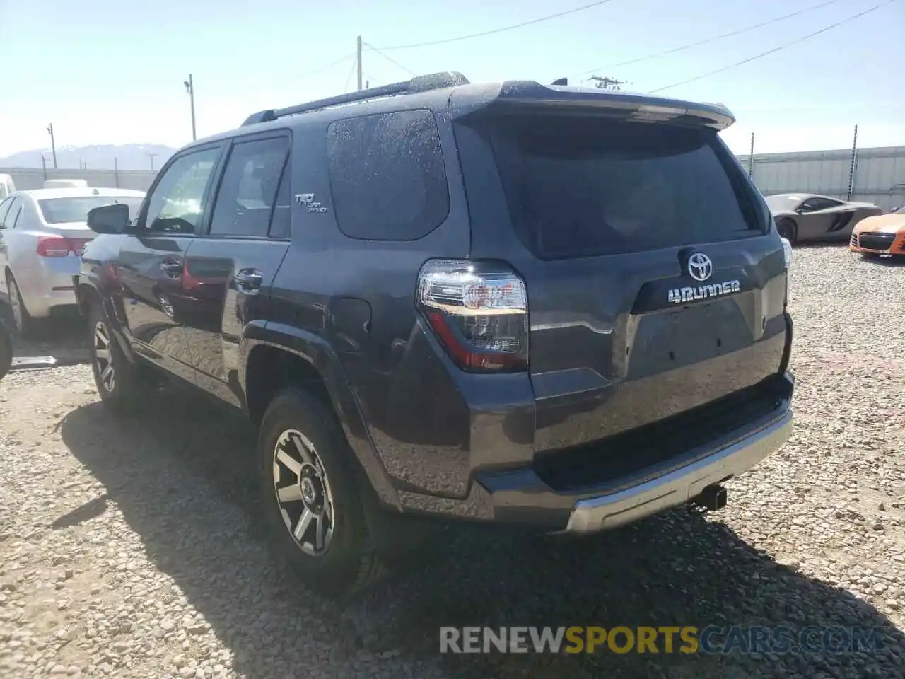 3 Photograph of a damaged car JTEBU5JR5L5788333 TOYOTA 4RUNNER 2020