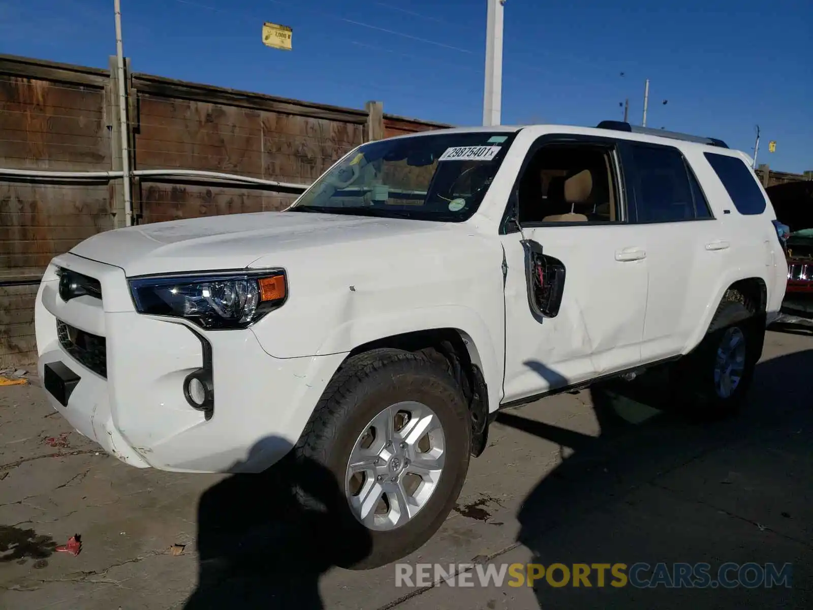 2 Photograph of a damaged car JTEBU5JR5L5789126 TOYOTA 4RUNNER 2020