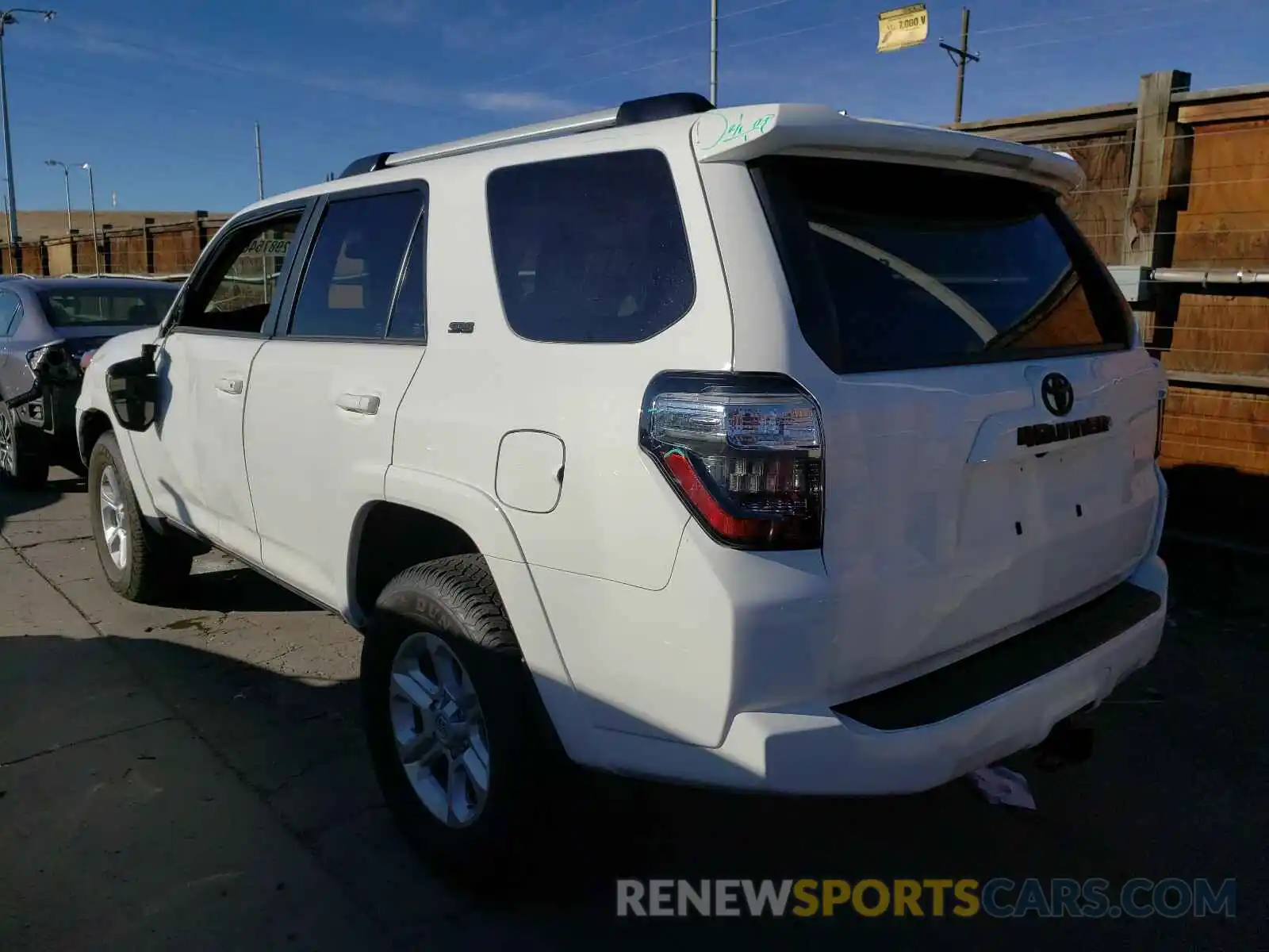 3 Photograph of a damaged car JTEBU5JR5L5789126 TOYOTA 4RUNNER 2020