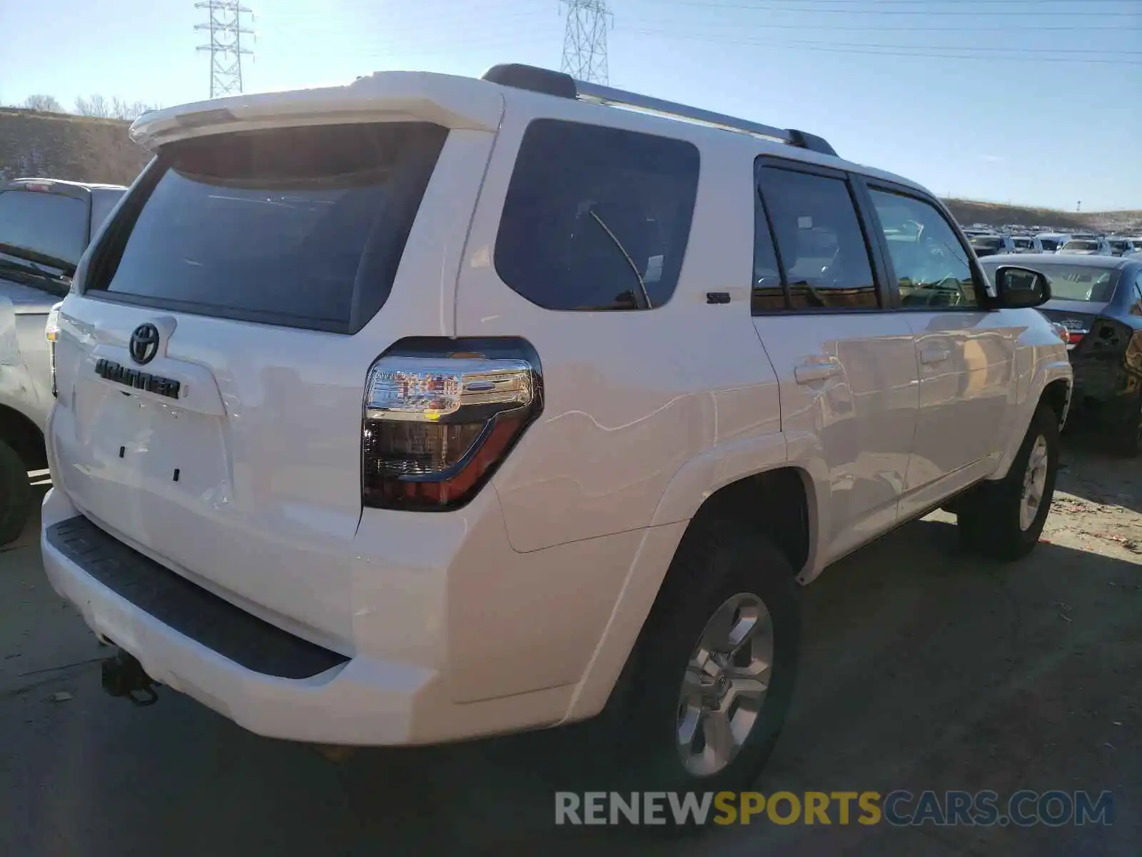 4 Photograph of a damaged car JTEBU5JR5L5789126 TOYOTA 4RUNNER 2020