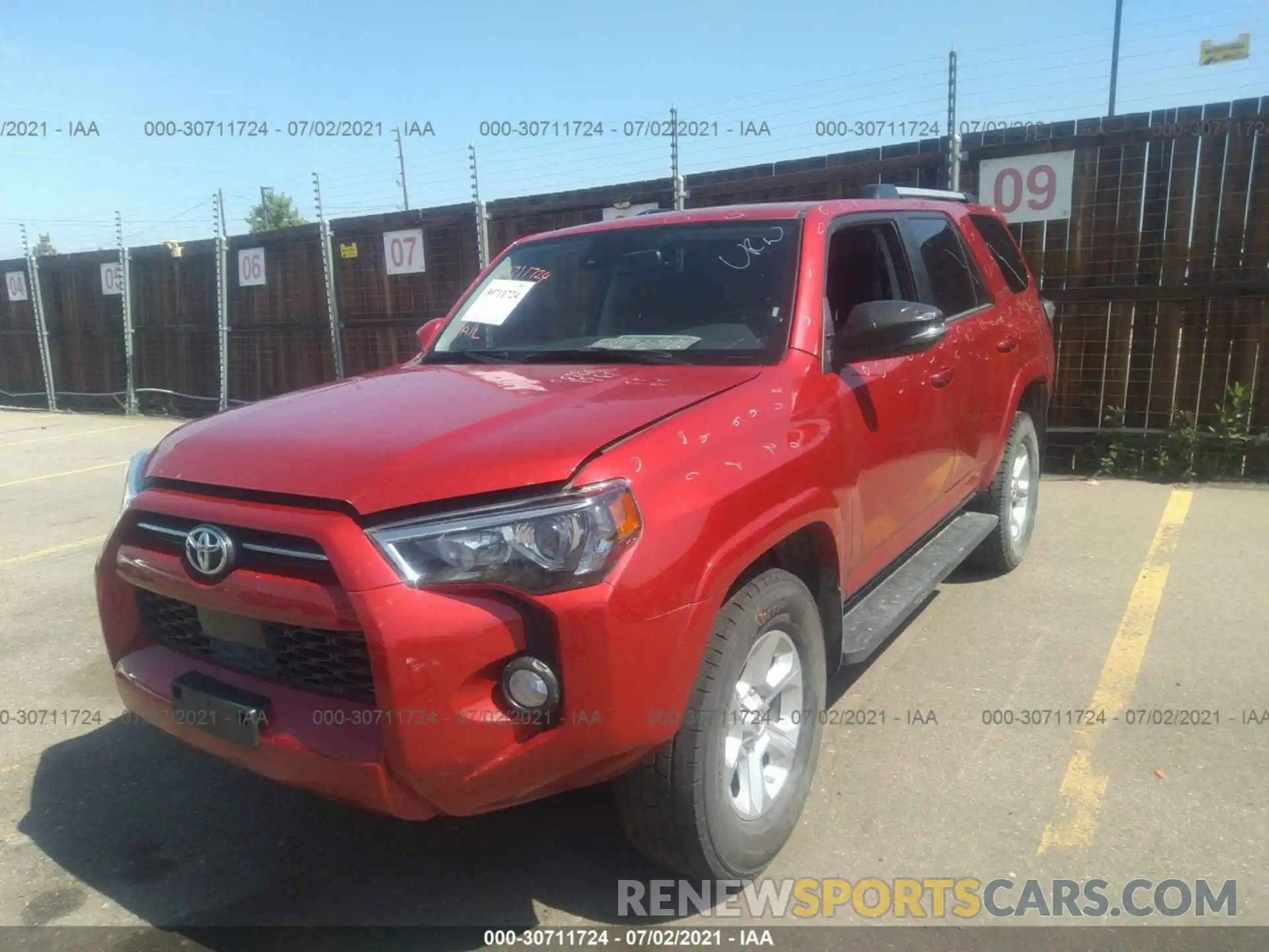 6 Photograph of a damaged car JTEBU5JR5L5789286 TOYOTA 4RUNNER 2020