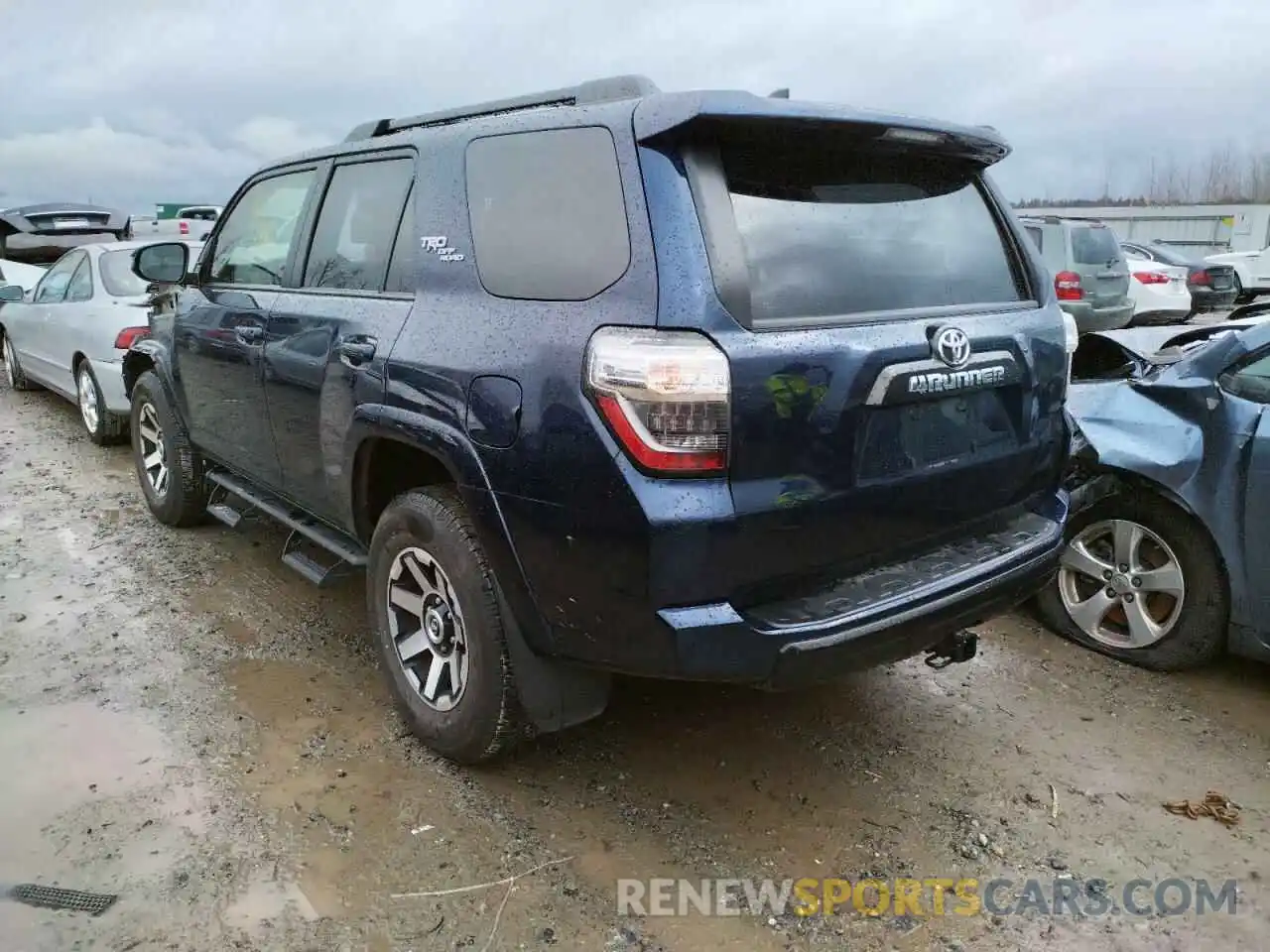 3 Photograph of a damaged car JTEBU5JR5L5790387 TOYOTA 4RUNNER 2020