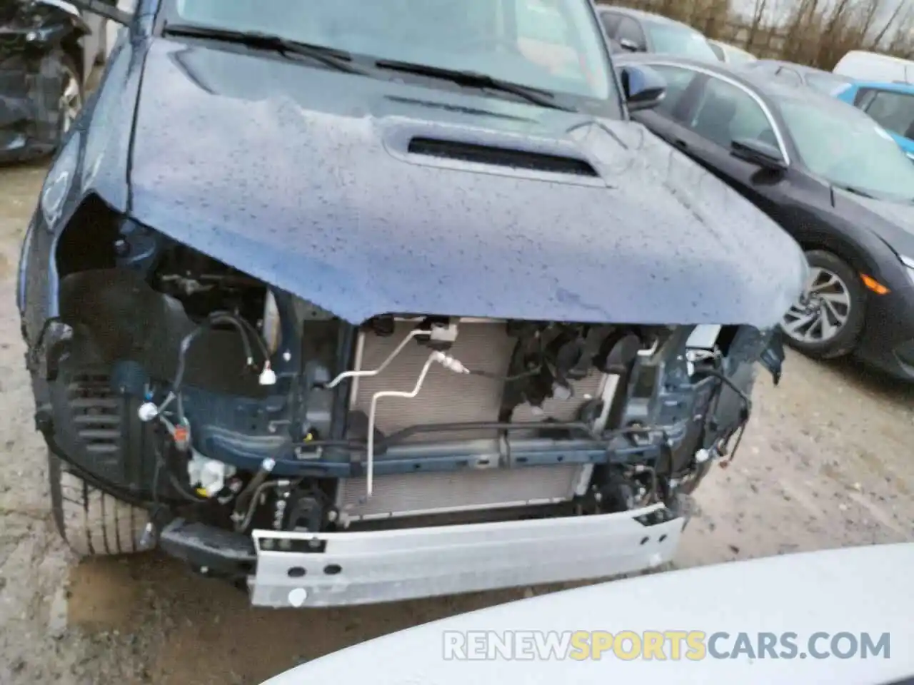 9 Photograph of a damaged car JTEBU5JR5L5790387 TOYOTA 4RUNNER 2020