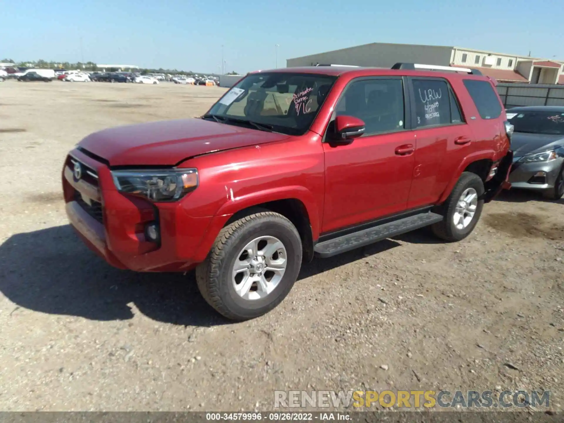 2 Photograph of a damaged car JTEBU5JR5L5790423 TOYOTA 4RUNNER 2020