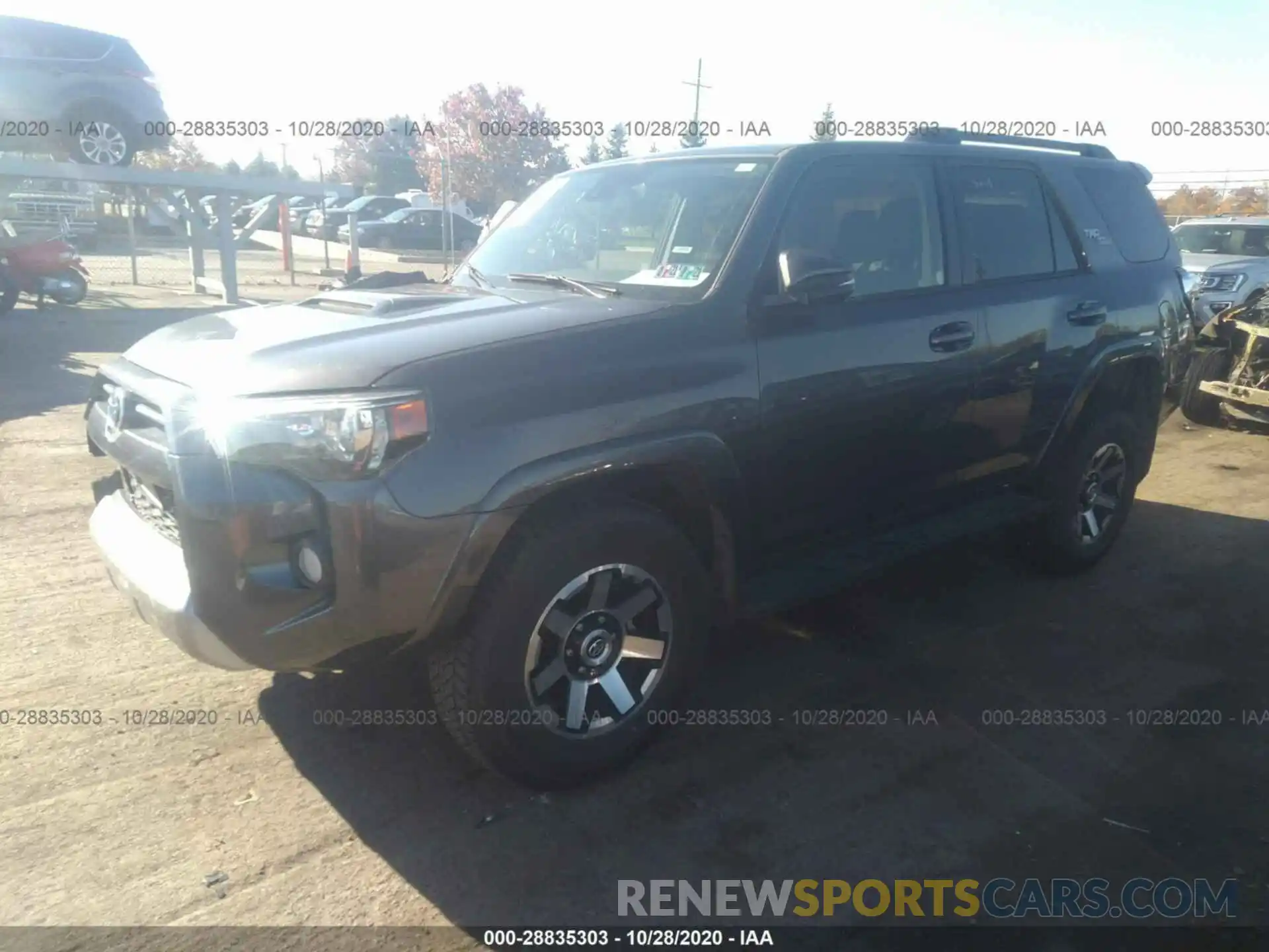 2 Photograph of a damaged car JTEBU5JR5L5790681 TOYOTA 4RUNNER 2020