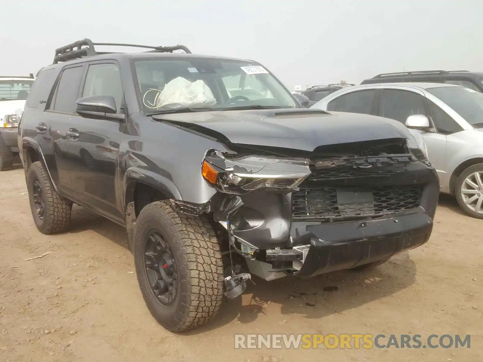 1 Photograph of a damaged car JTEBU5JR5L5790910 TOYOTA 4RUNNER 2020