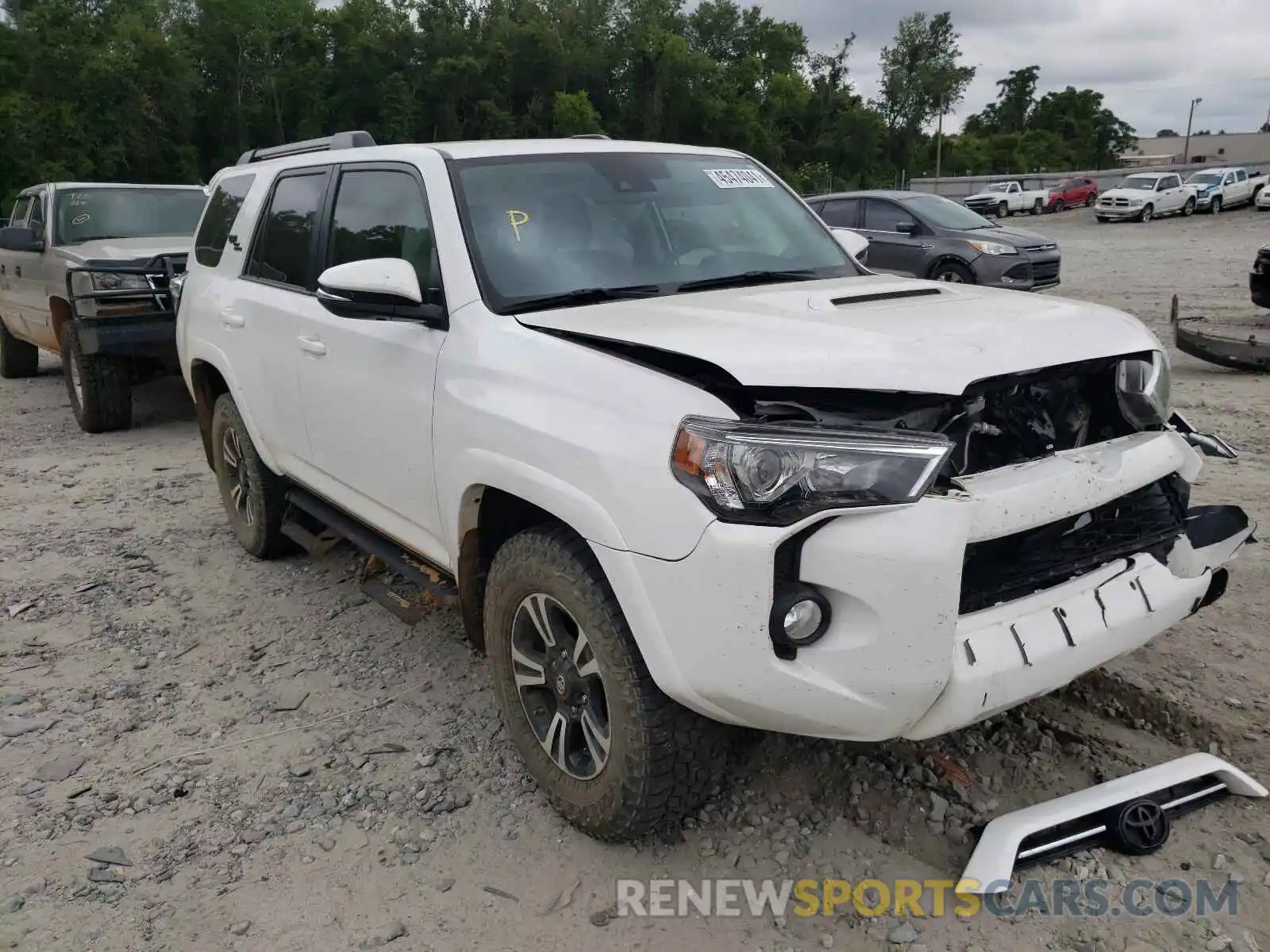 1 Photograph of a damaged car JTEBU5JR5L5792107 TOYOTA 4RUNNER 2020