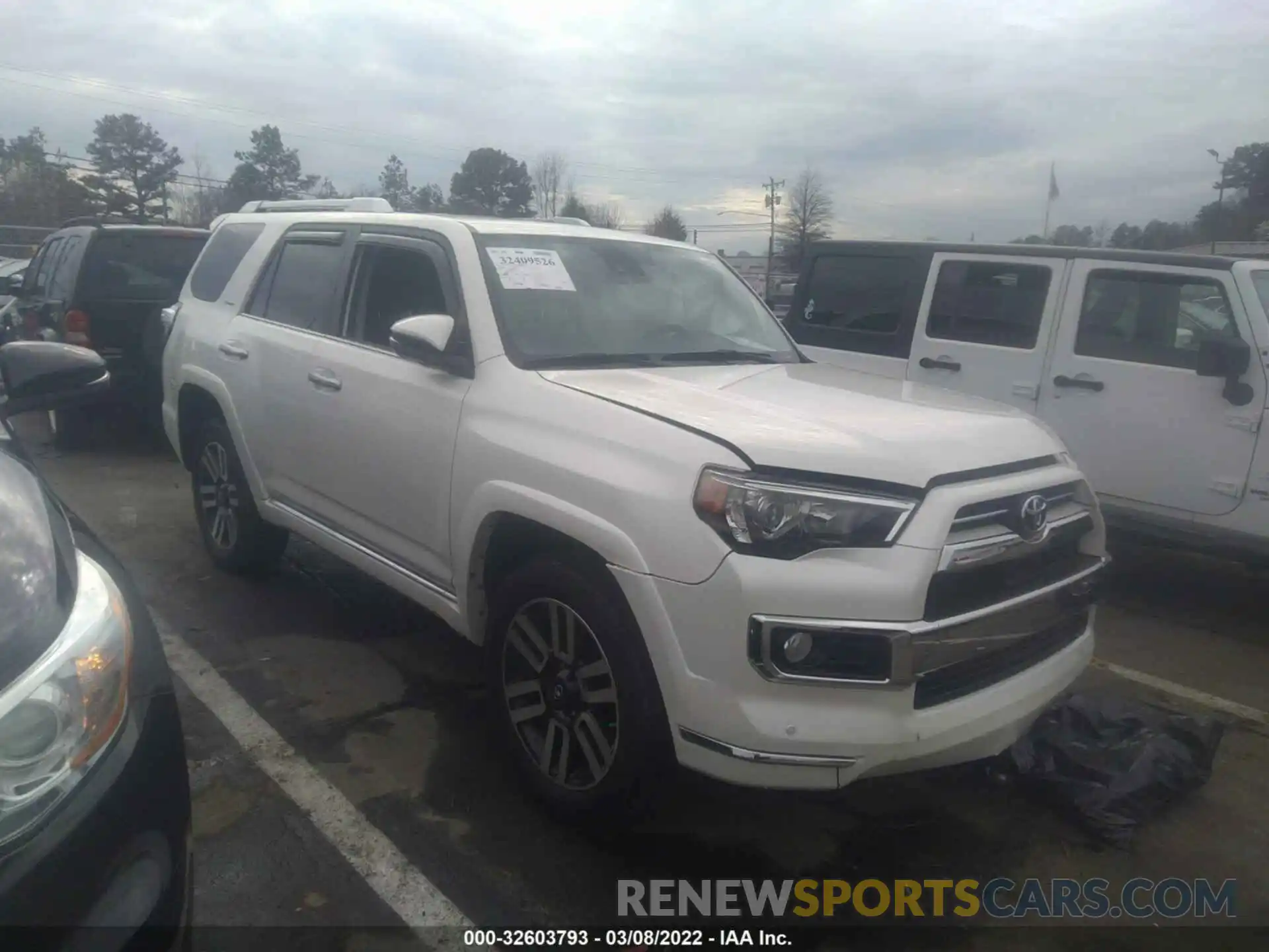 1 Photograph of a damaged car JTEBU5JR5L5797856 TOYOTA 4RUNNER 2020