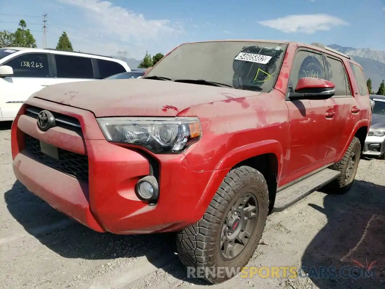 2 Photograph of a damaged car JTEBU5JR5L5799073 TOYOTA 4RUNNER 2020