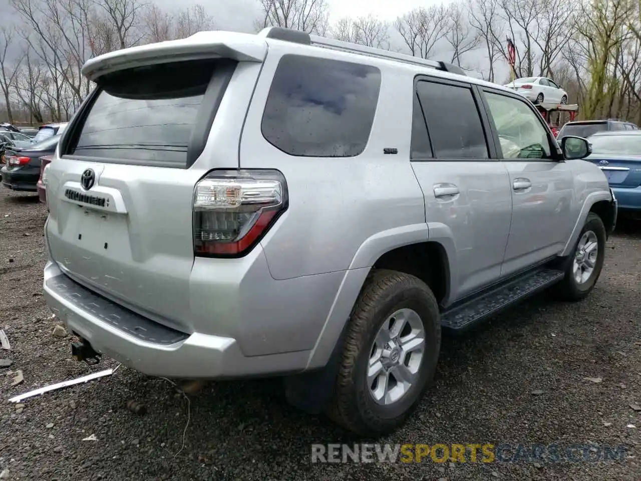 4 Photograph of a damaged car JTEBU5JR5L5813294 TOYOTA 4RUNNER 2020