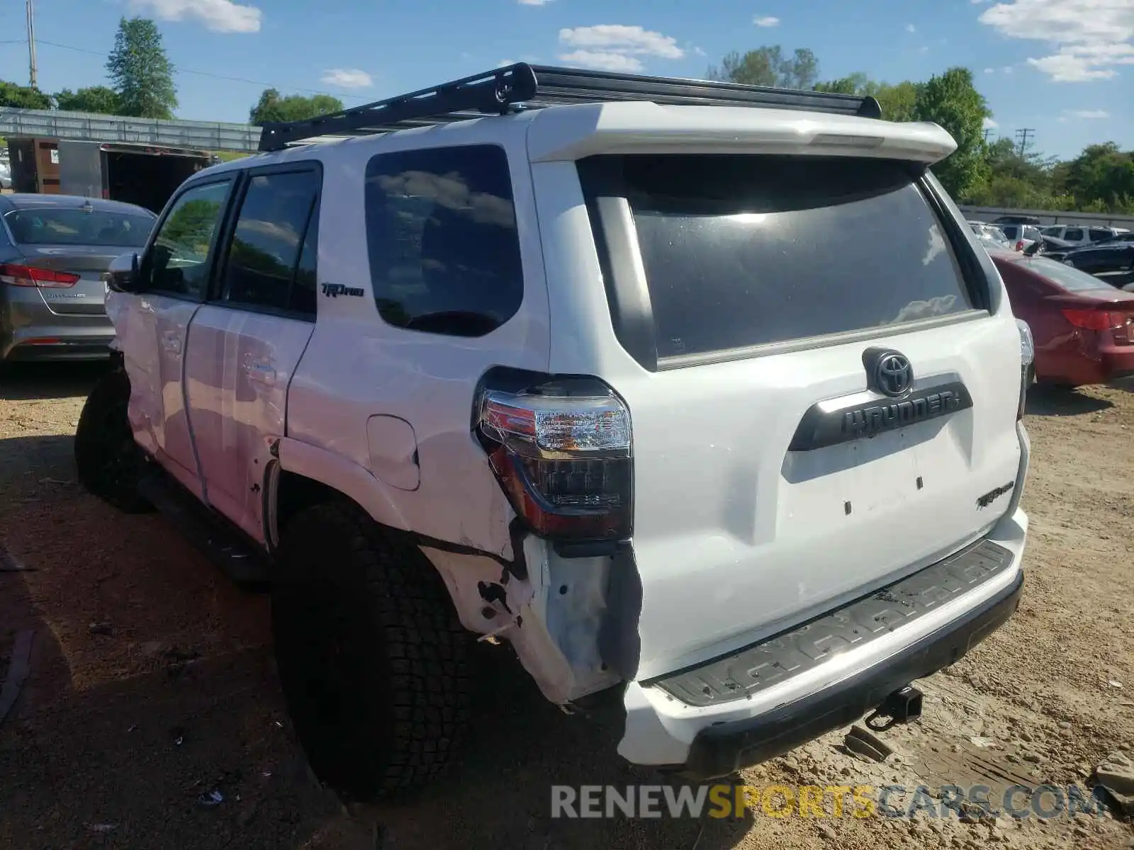 3 Photograph of a damaged car JTEBU5JR5L5816079 TOYOTA 4RUNNER 2020