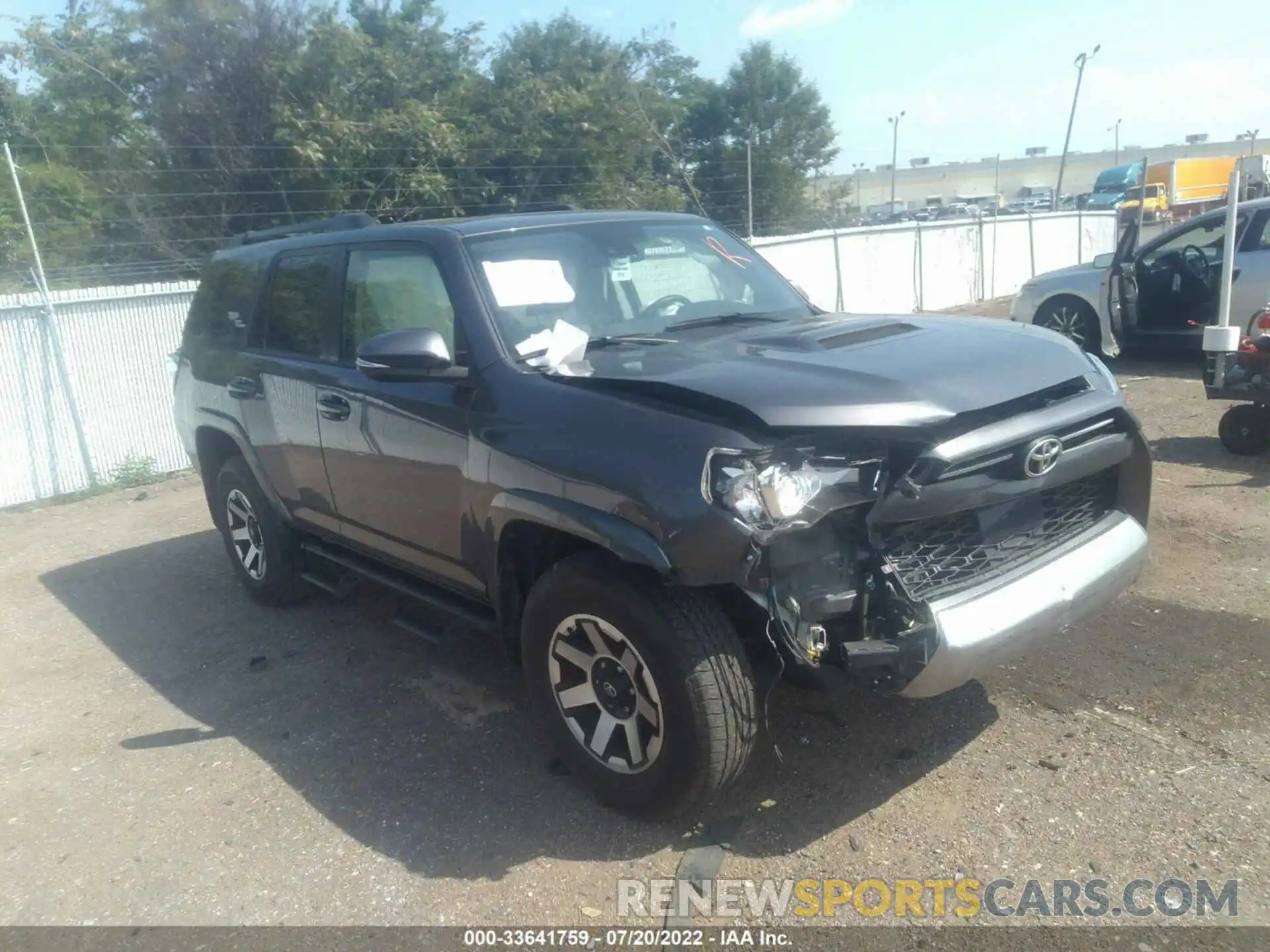 1 Photograph of a damaged car JTEBU5JR5L5816843 TOYOTA 4RUNNER 2020