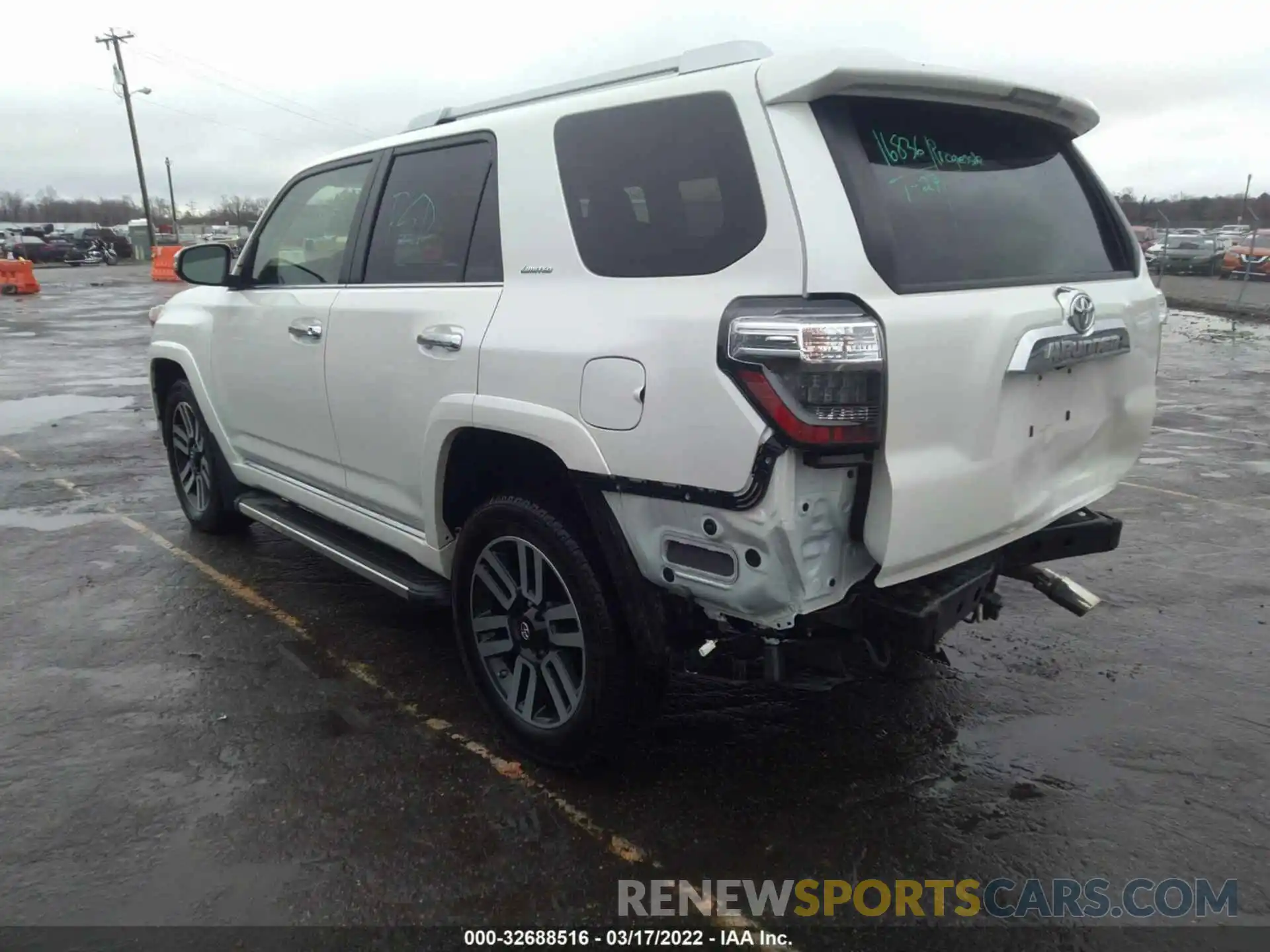 3 Photograph of a damaged car JTEBU5JR5L5817605 TOYOTA 4RUNNER 2020