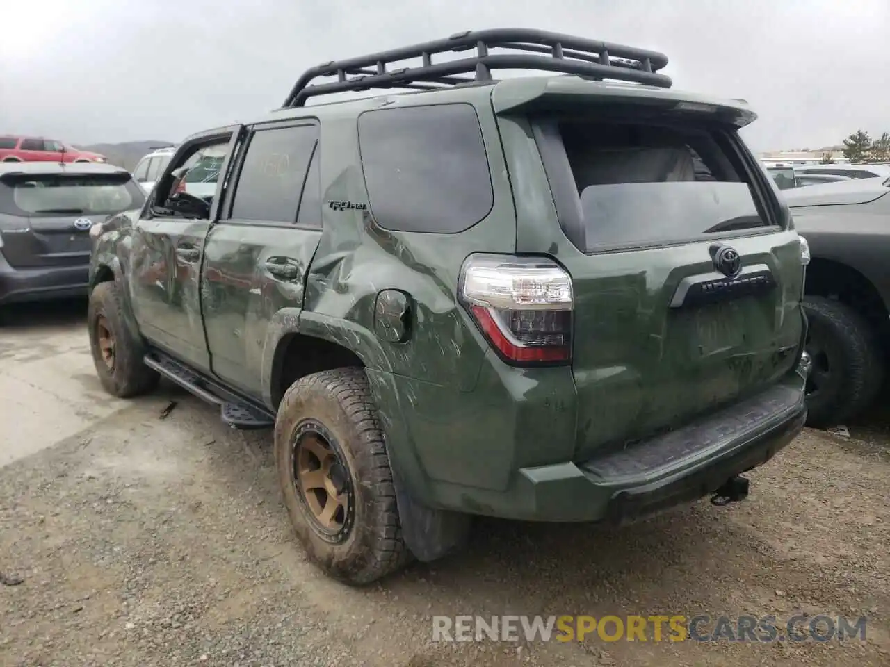 3 Photograph of a damaged car JTEBU5JR5L5819466 TOYOTA 4RUNNER 2020