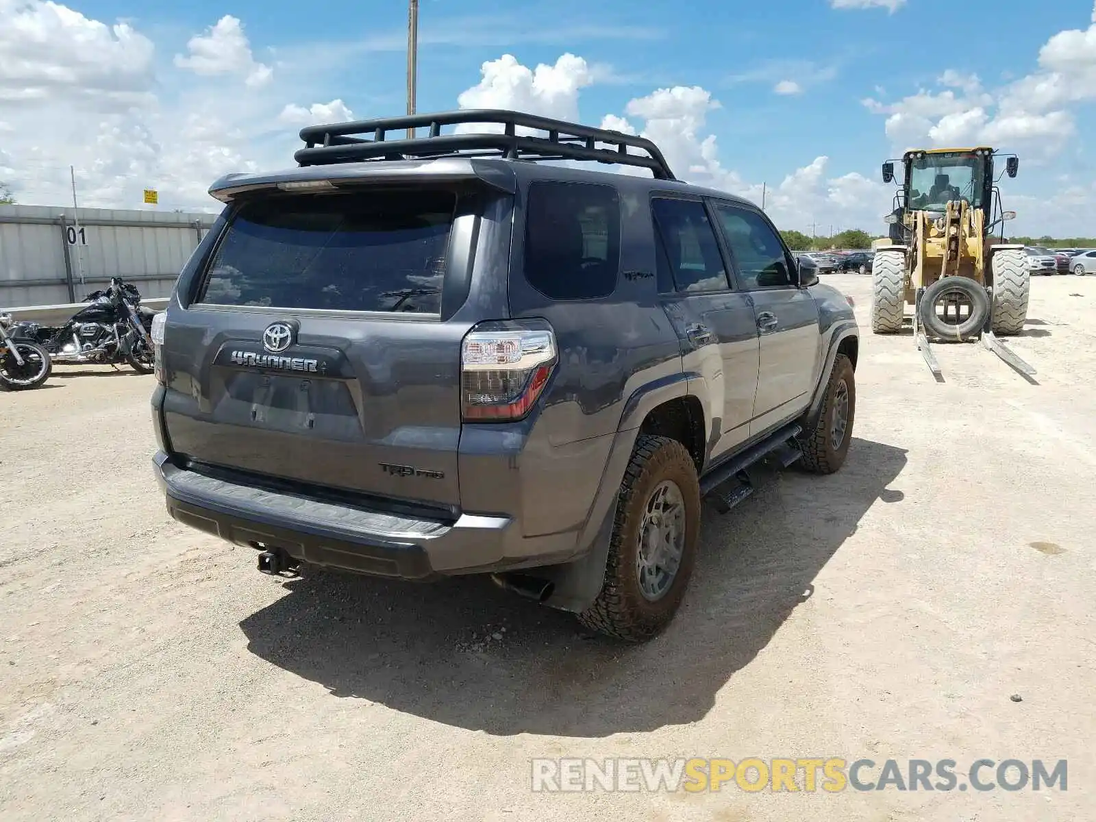 4 Фотография поврежденного автомобиля JTEBU5JR5L5820665 TOYOTA 4RUNNER 2020