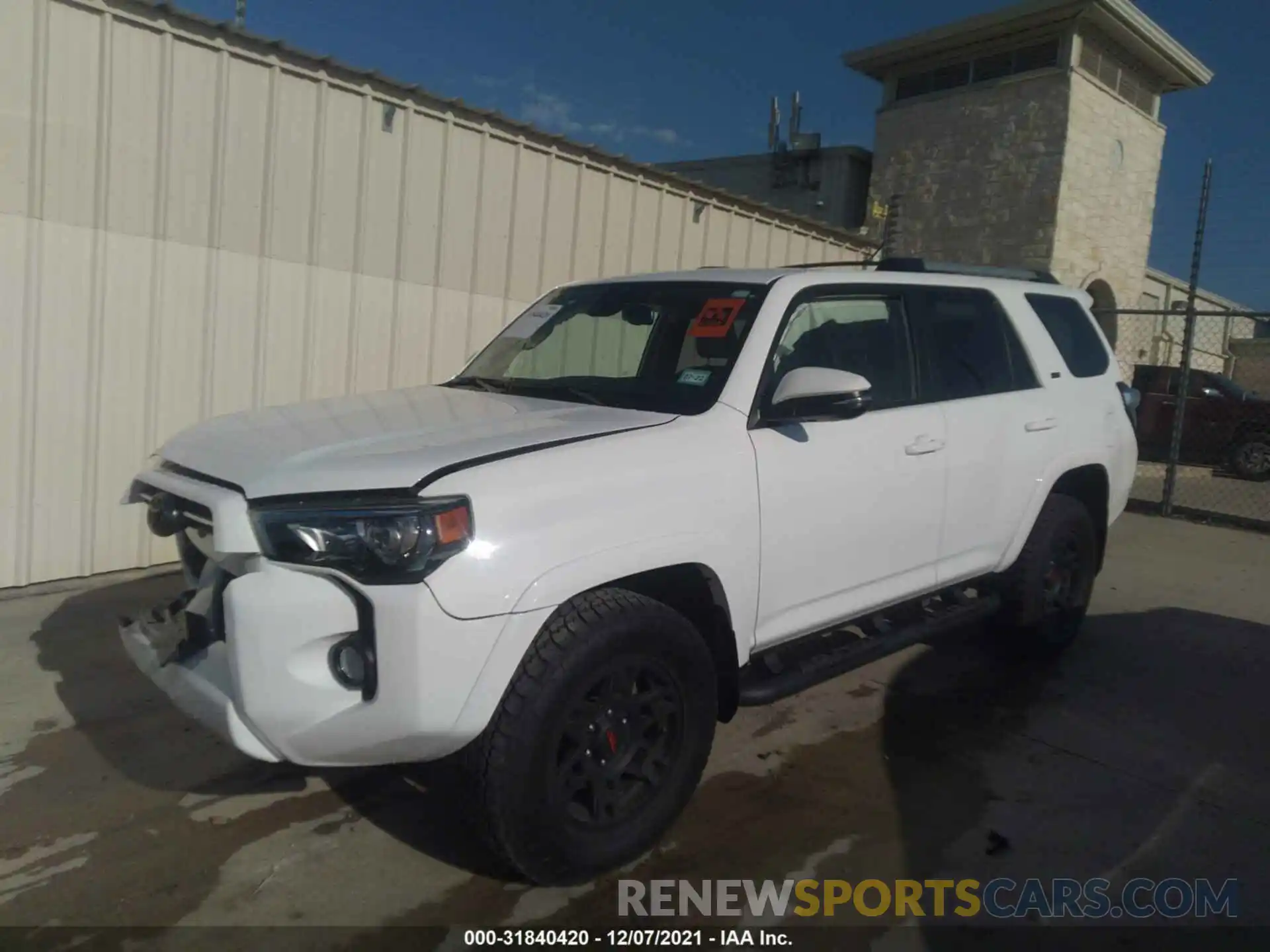 2 Photograph of a damaged car JTEBU5JR5L5821685 TOYOTA 4RUNNER 2020