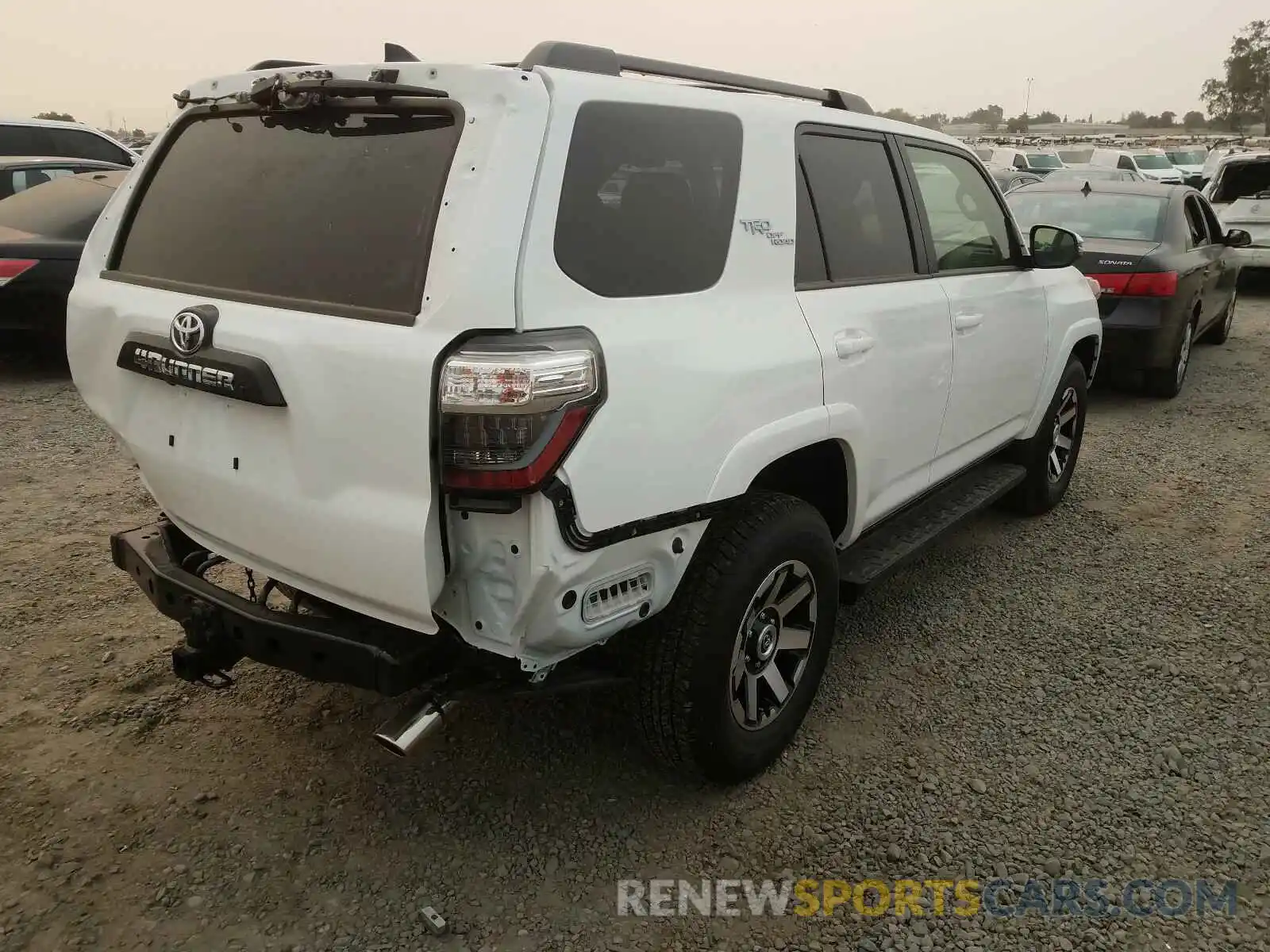 4 Photograph of a damaged car JTEBU5JR5L5825090 TOYOTA 4RUNNER 2020