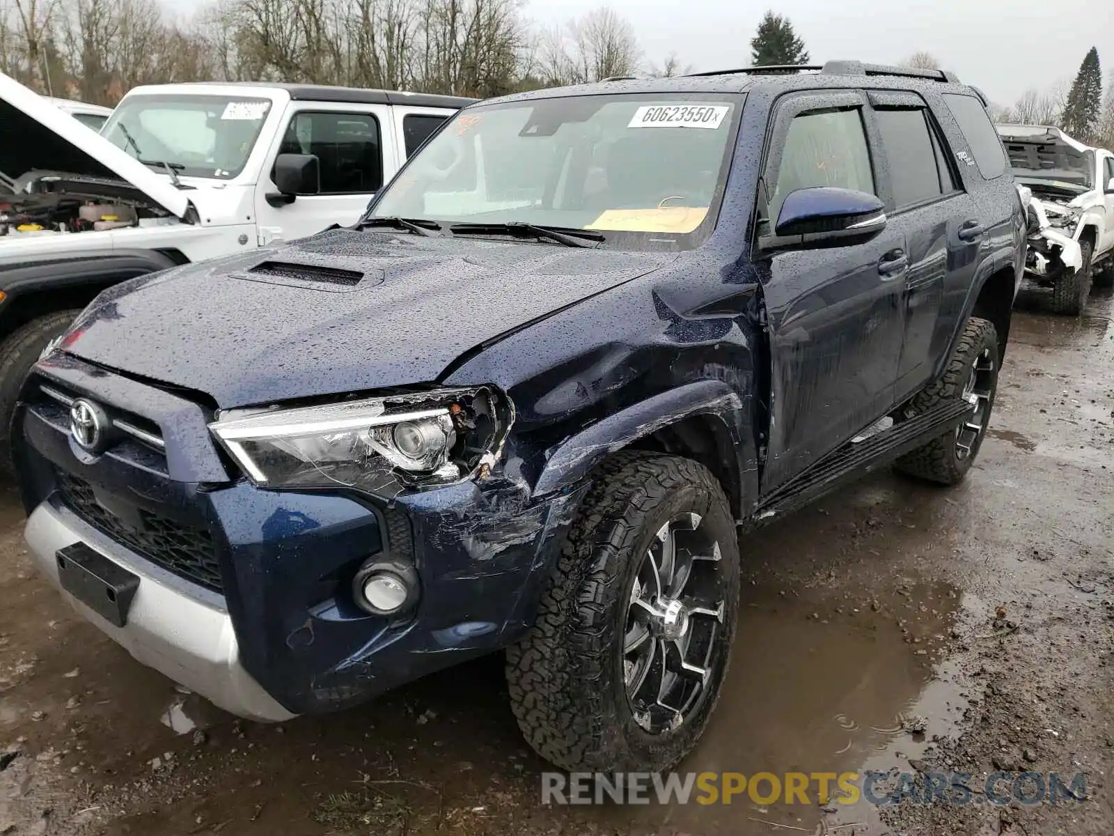 2 Photograph of a damaged car JTEBU5JR5L5825395 TOYOTA 4RUNNER 2020