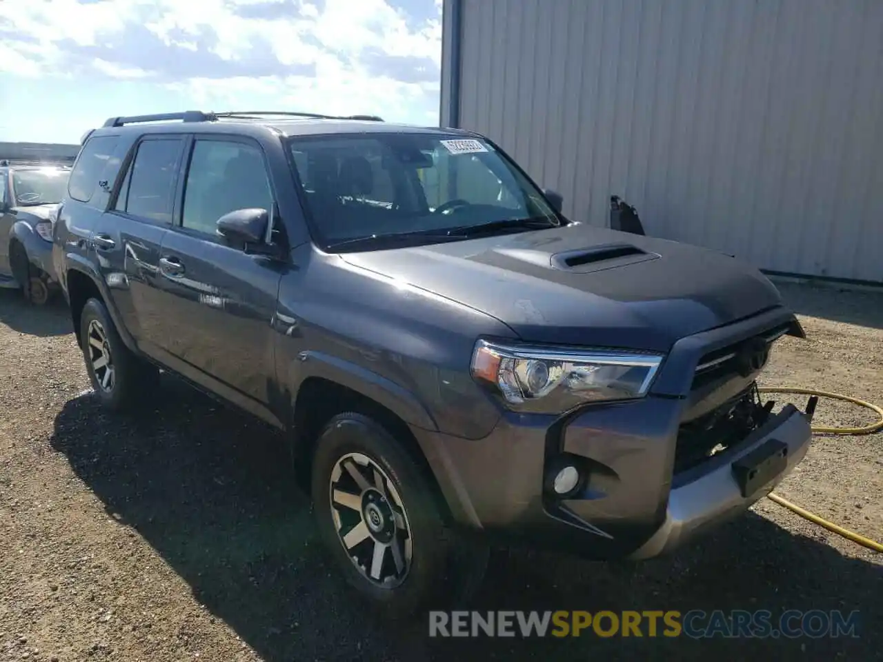 1 Photograph of a damaged car JTEBU5JR5L5827776 TOYOTA 4RUNNER 2020