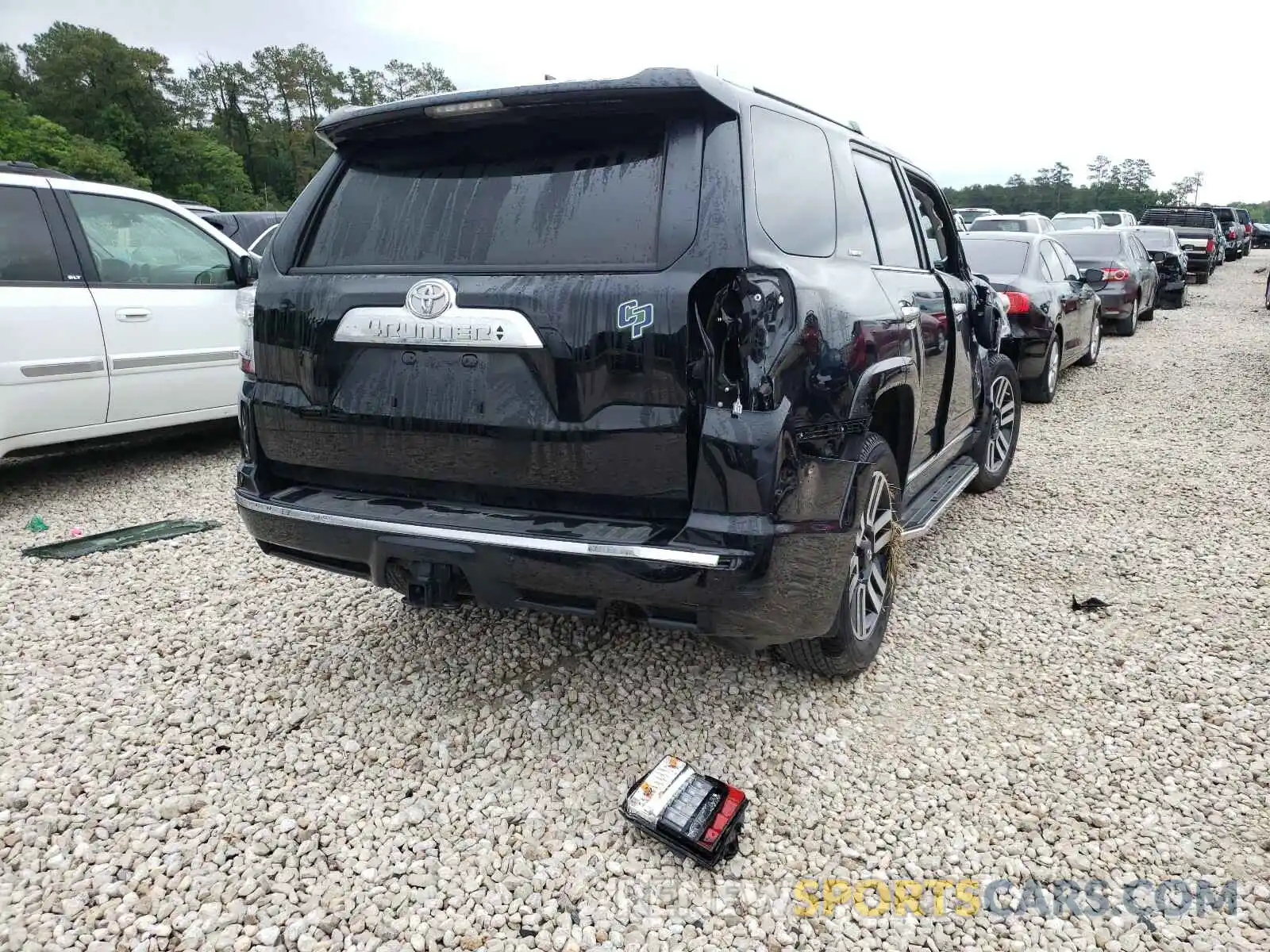 4 Фотография поврежденного автомобиля JTEBU5JR5L5834002 TOYOTA 4RUNNER 2020