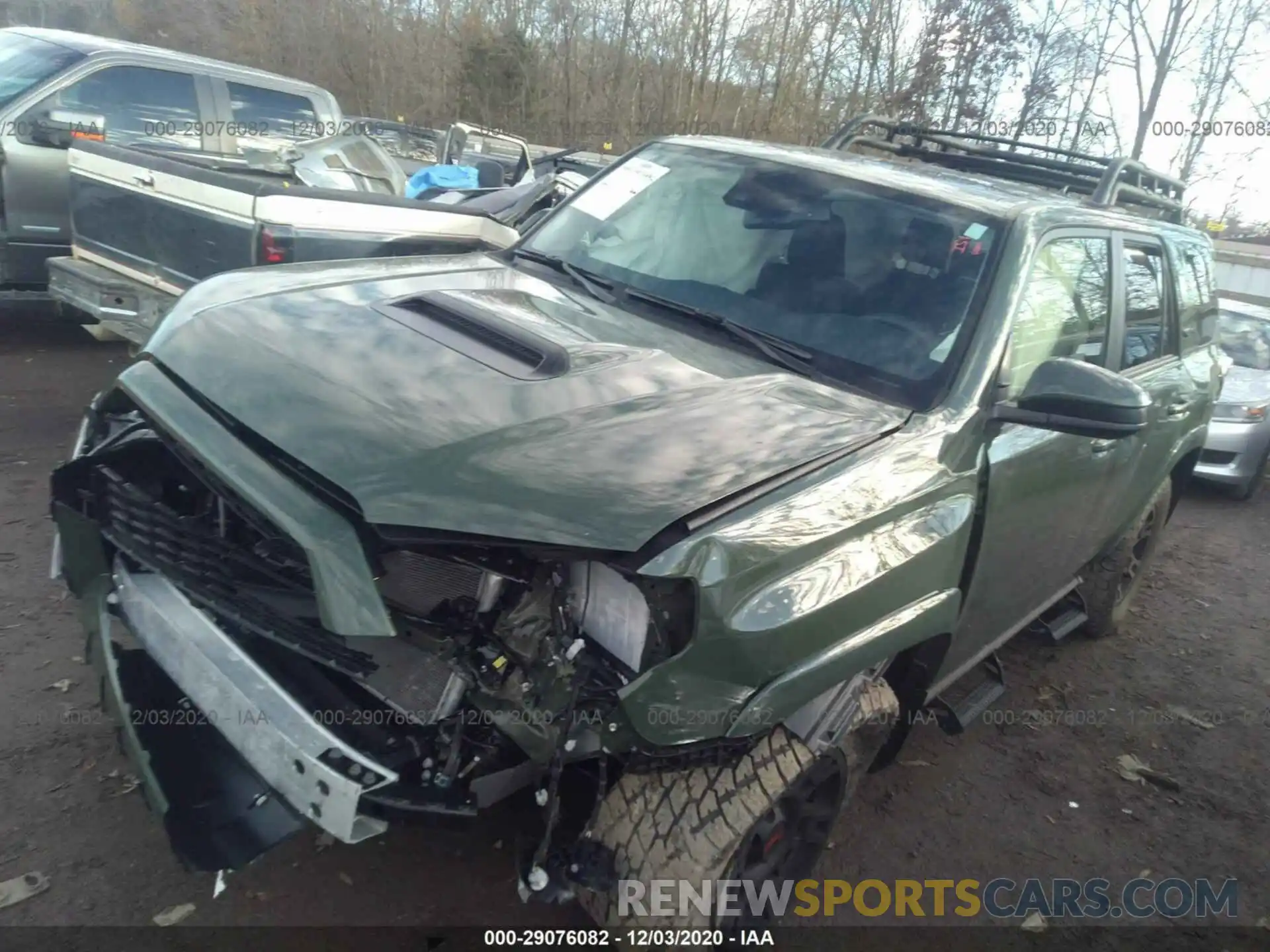 2 Photograph of a damaged car JTEBU5JR5L5836266 TOYOTA 4RUNNER 2020