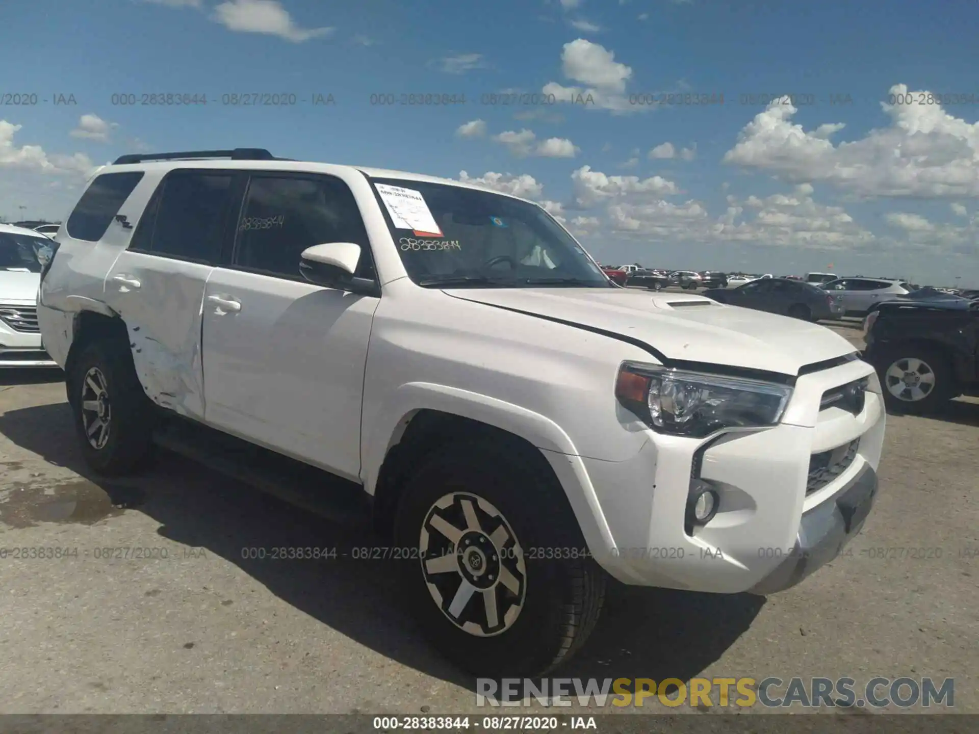 1 Photograph of a damaged car JTEBU5JR6L5740923 TOYOTA 4RUNNER 2020