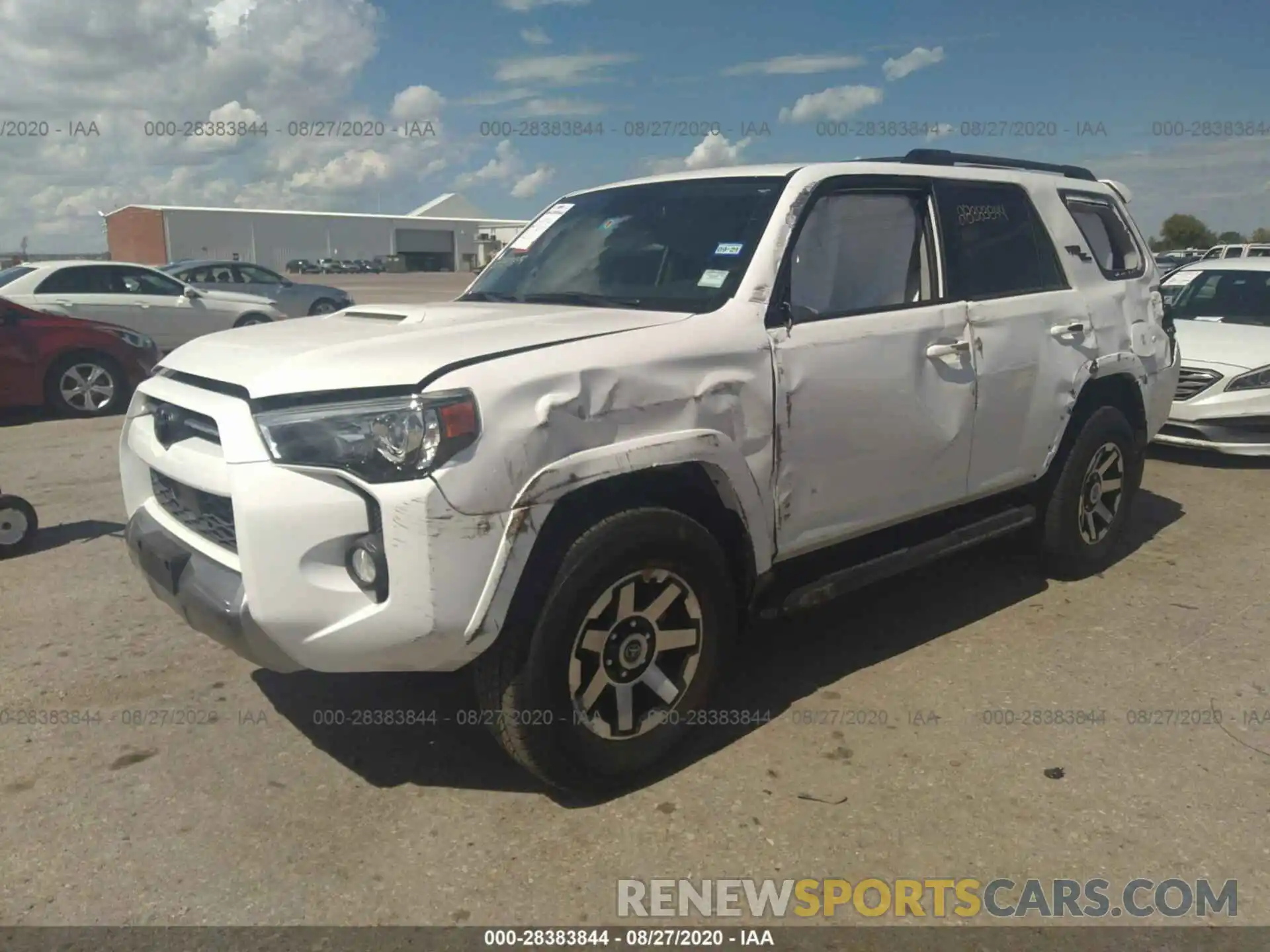 2 Photograph of a damaged car JTEBU5JR6L5740923 TOYOTA 4RUNNER 2020