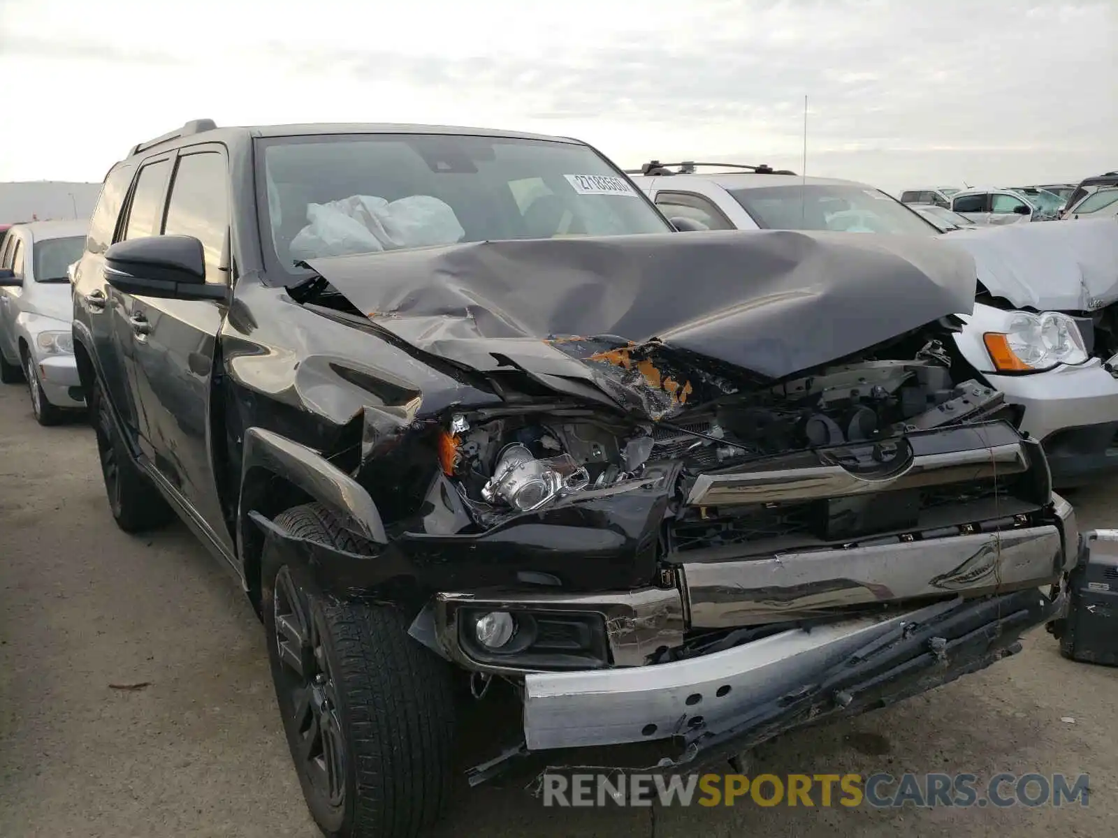 1 Photograph of a damaged car JTEBU5JR6L5745152 TOYOTA 4RUNNER 2020