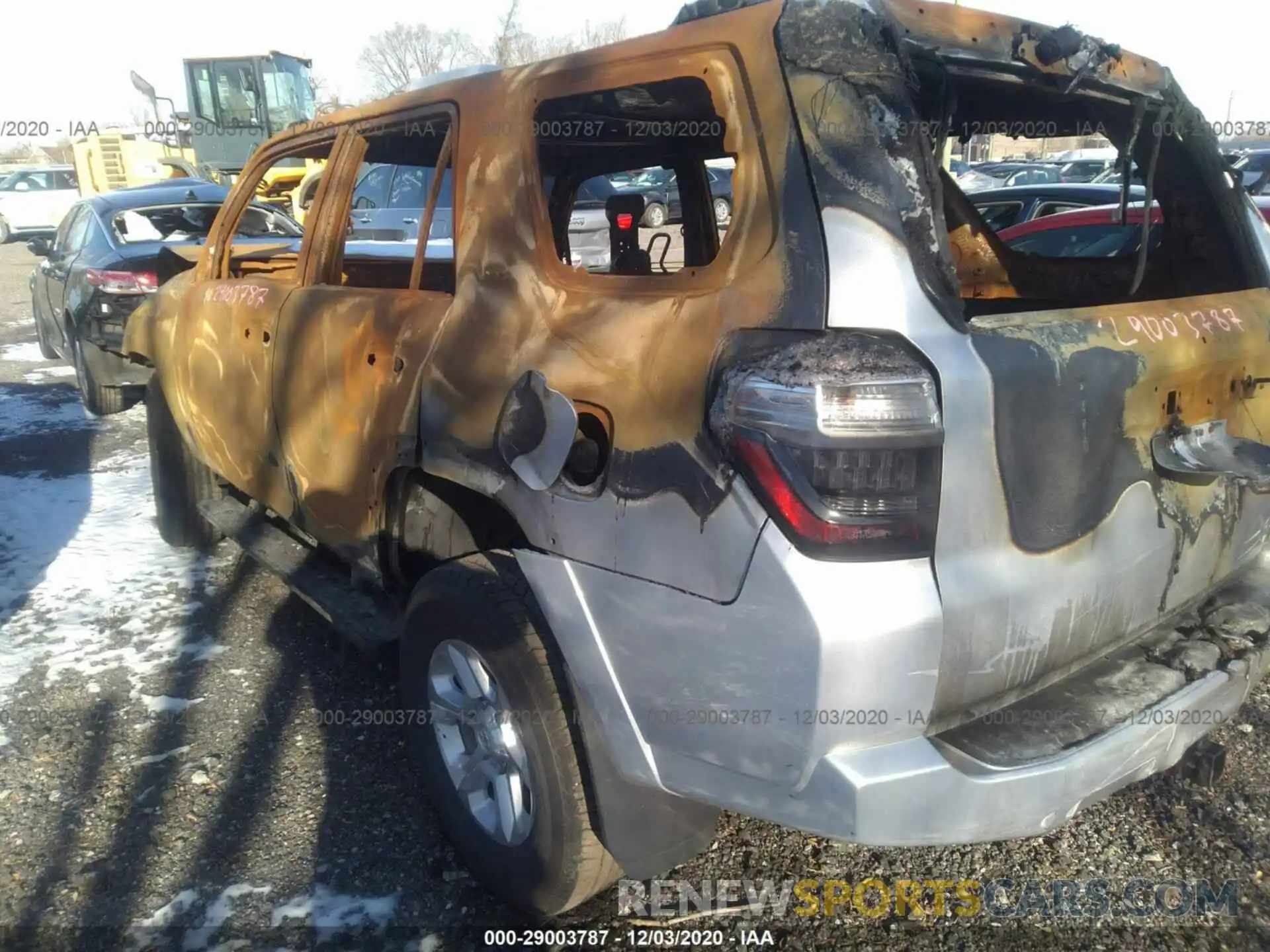 3 Photograph of a damaged car JTEBU5JR6L5745524 TOYOTA 4RUNNER 2020