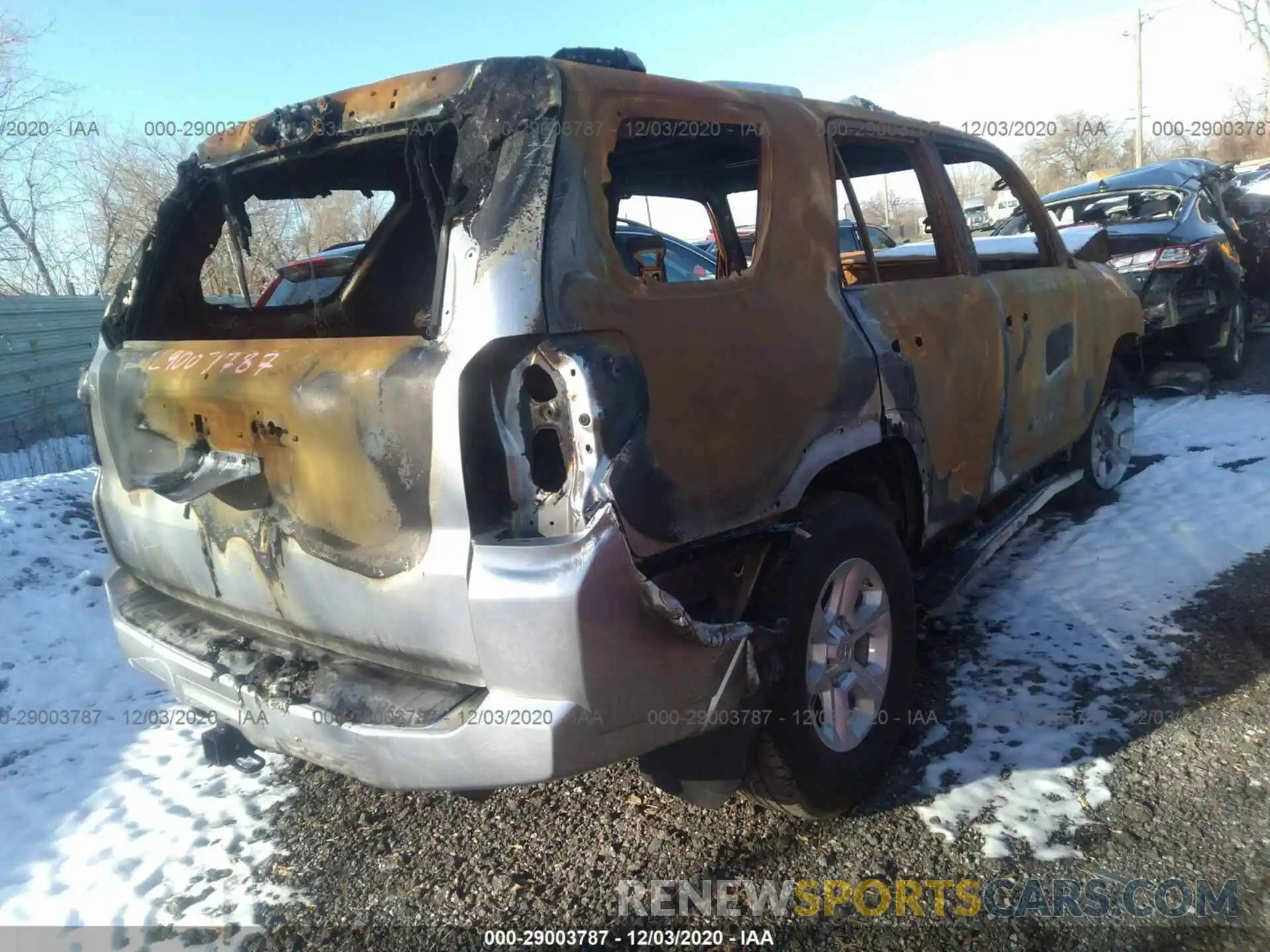 4 Photograph of a damaged car JTEBU5JR6L5745524 TOYOTA 4RUNNER 2020