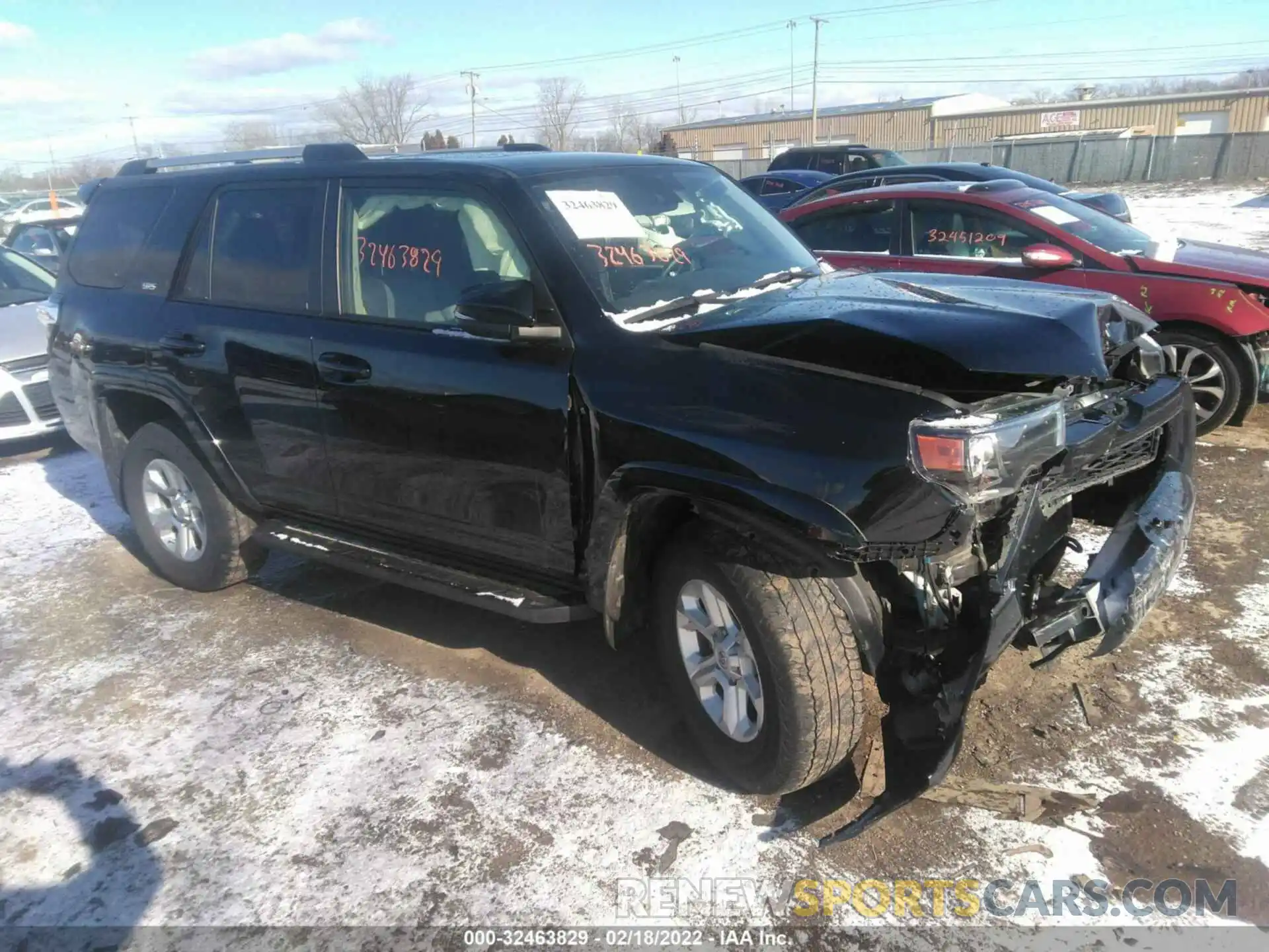 1 Photograph of a damaged car JTEBU5JR6L5747838 TOYOTA 4RUNNER 2020