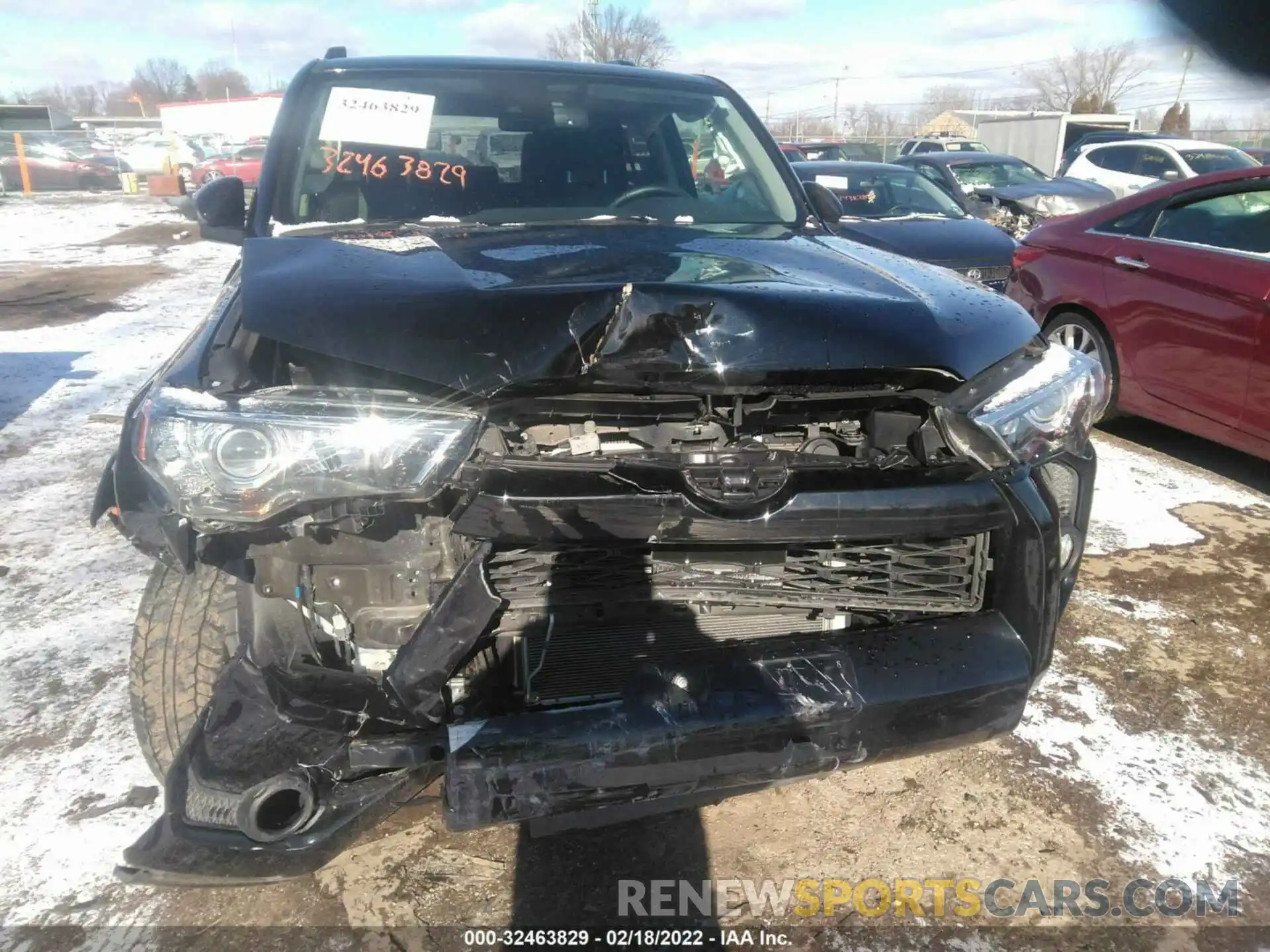 6 Photograph of a damaged car JTEBU5JR6L5747838 TOYOTA 4RUNNER 2020