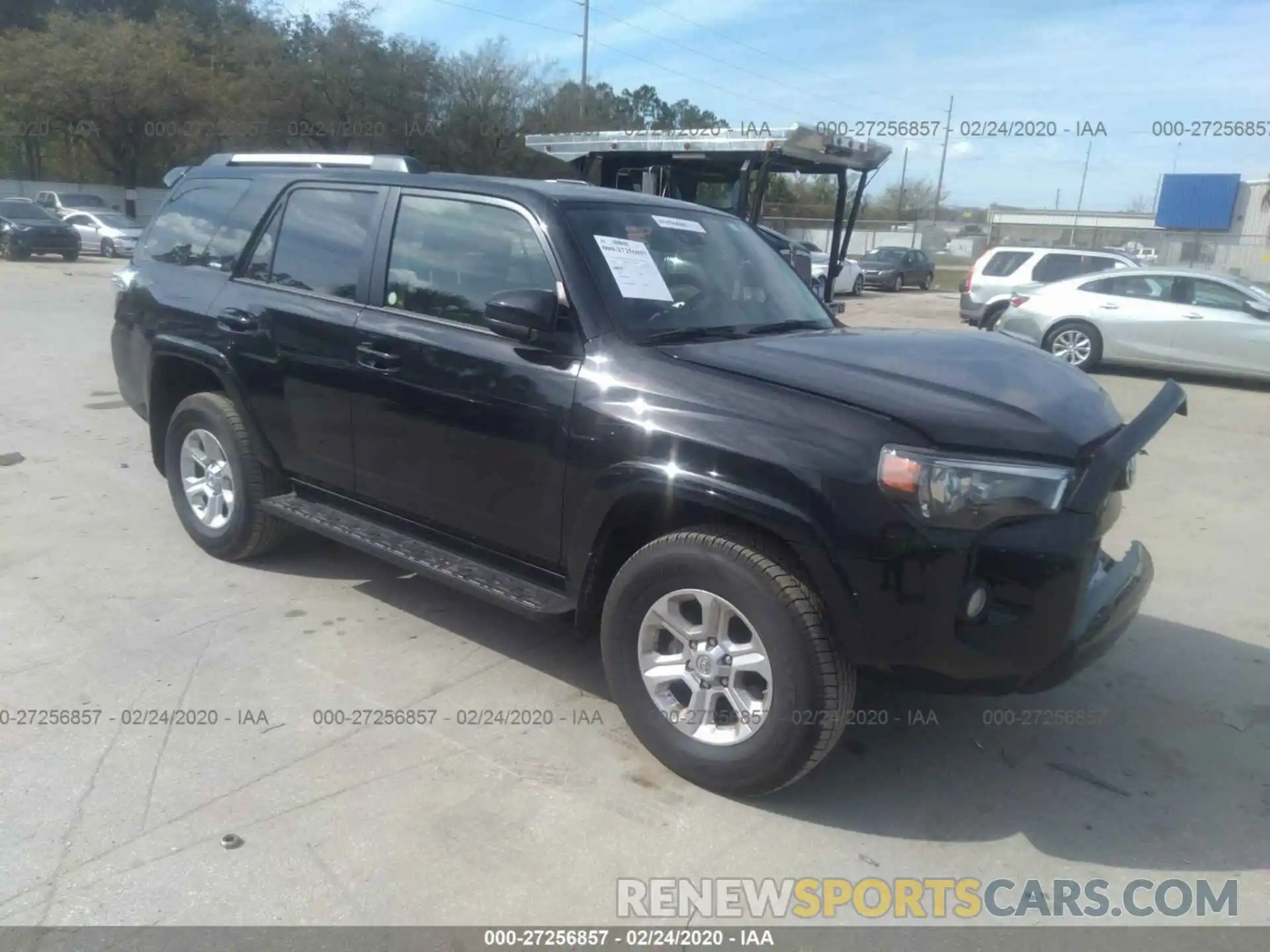 1 Photograph of a damaged car JTEBU5JR6L5748584 TOYOTA 4RUNNER 2020