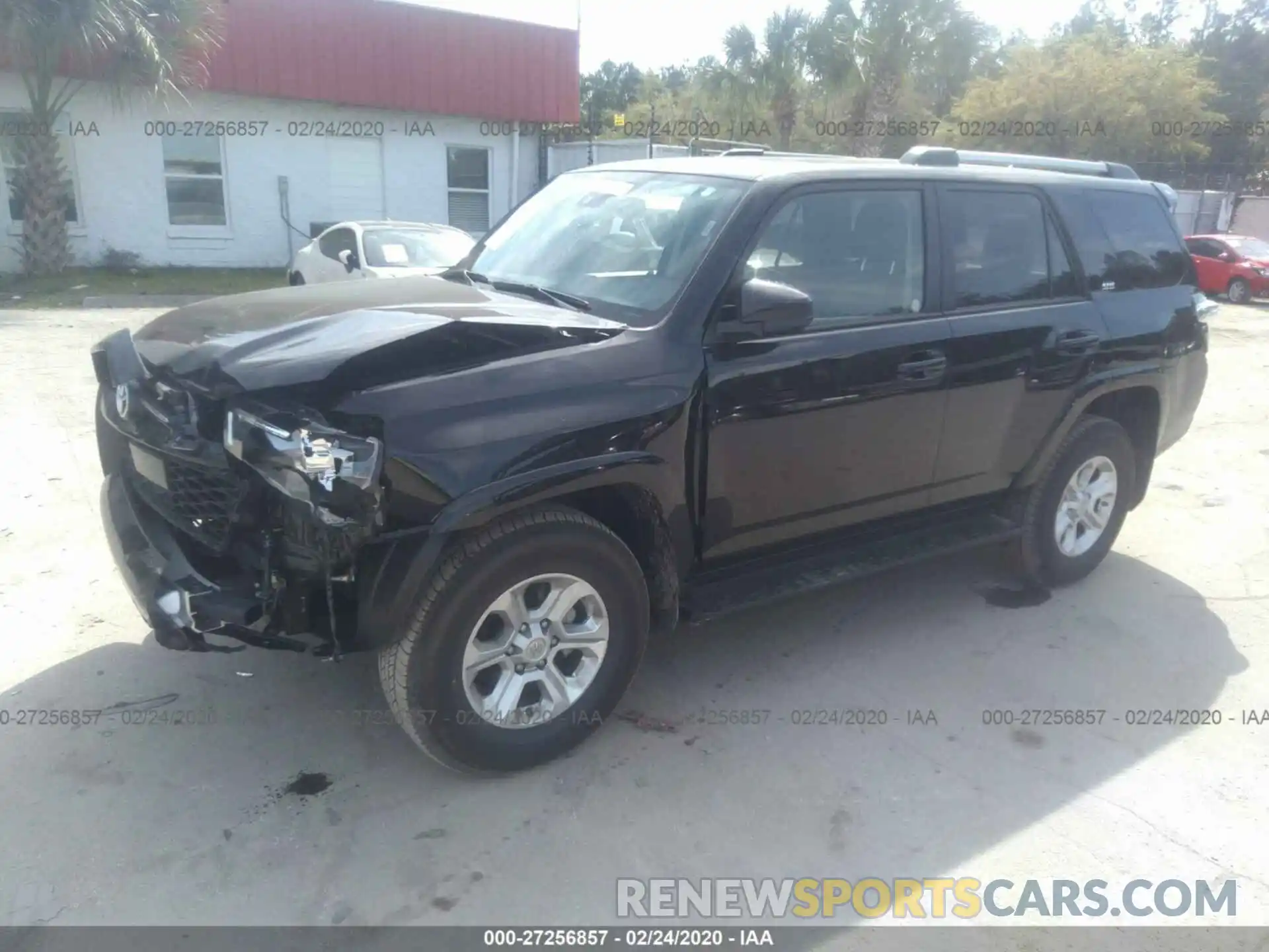 2 Photograph of a damaged car JTEBU5JR6L5748584 TOYOTA 4RUNNER 2020