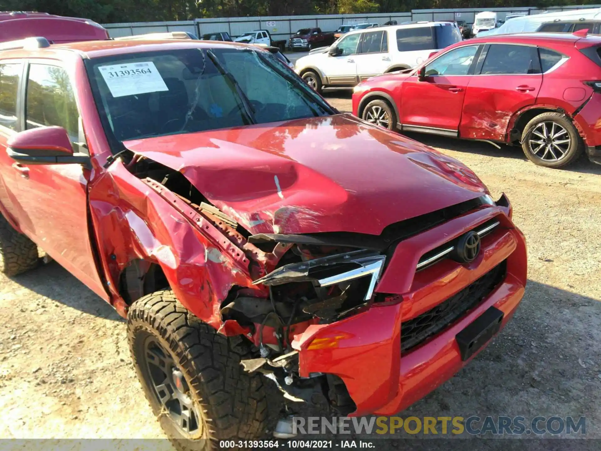 6 Photograph of a damaged car JTEBU5JR6L5748777 TOYOTA 4RUNNER 2020