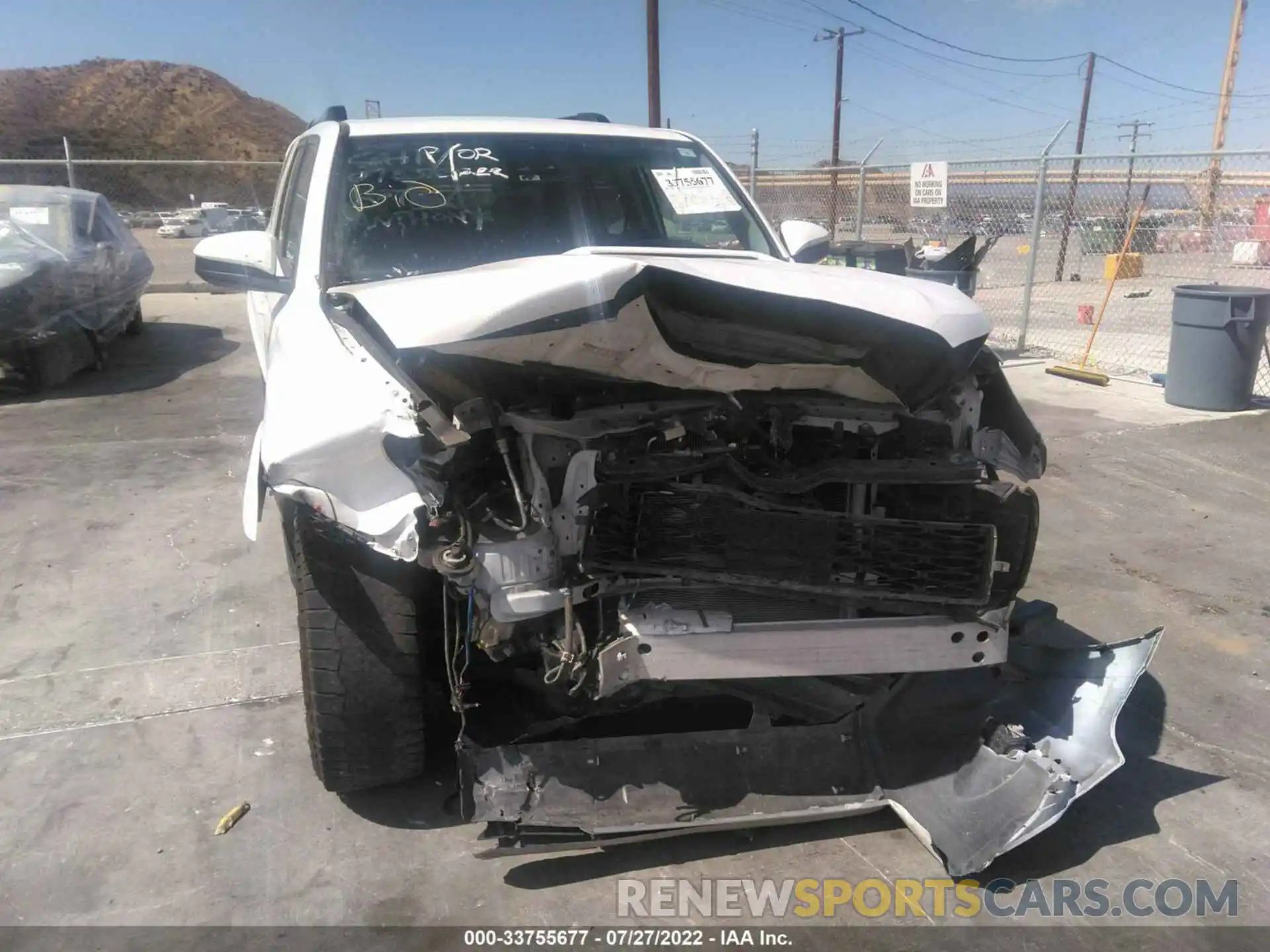 6 Photograph of a damaged car JTEBU5JR6L5756569 TOYOTA 4RUNNER 2020