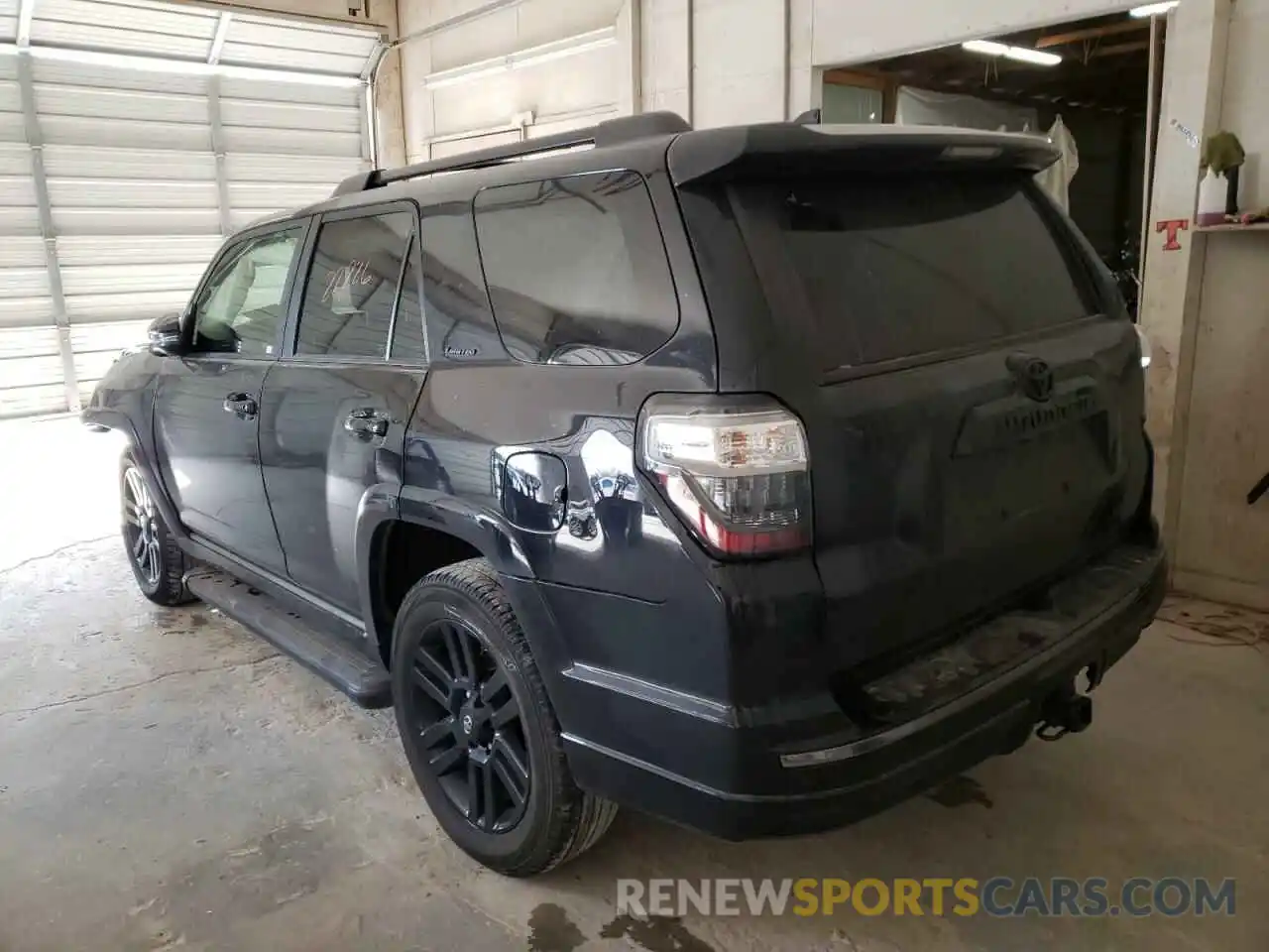 3 Photograph of a damaged car JTEBU5JR6L5757382 TOYOTA 4RUNNER 2020