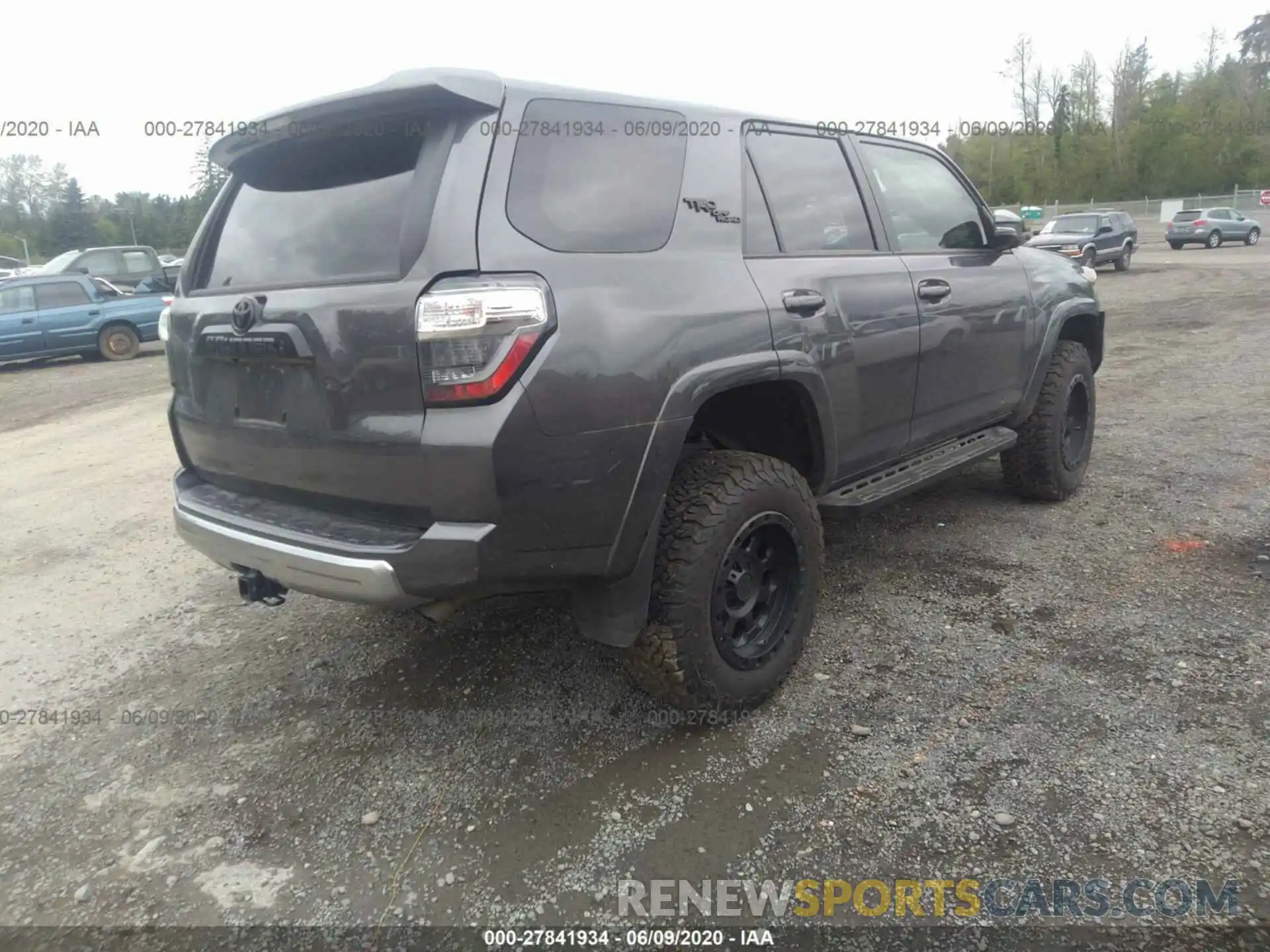 4 Фотография поврежденного автомобиля JTEBU5JR6L5757883 TOYOTA 4RUNNER 2020