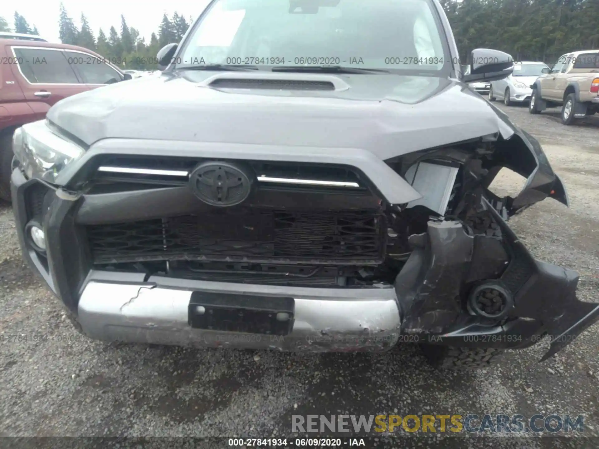 6 Photograph of a damaged car JTEBU5JR6L5757883 TOYOTA 4RUNNER 2020