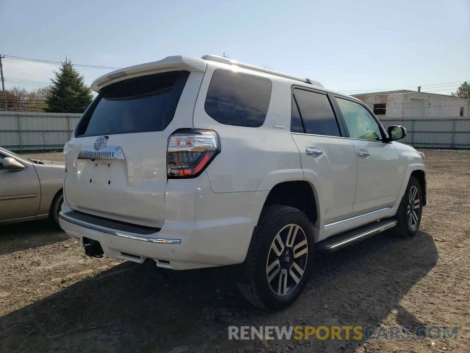 4 Photograph of a damaged car JTEBU5JR6L5759598 TOYOTA 4RUNNER 2020