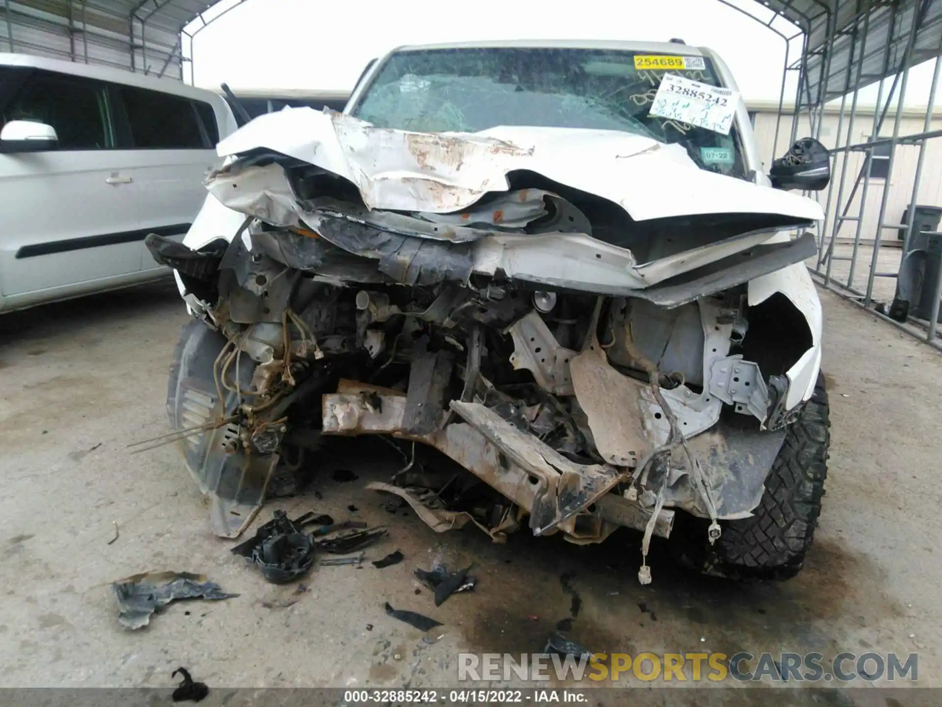 6 Фотография поврежденного автомобиля JTEBU5JR6L5761769 TOYOTA 4RUNNER 2020