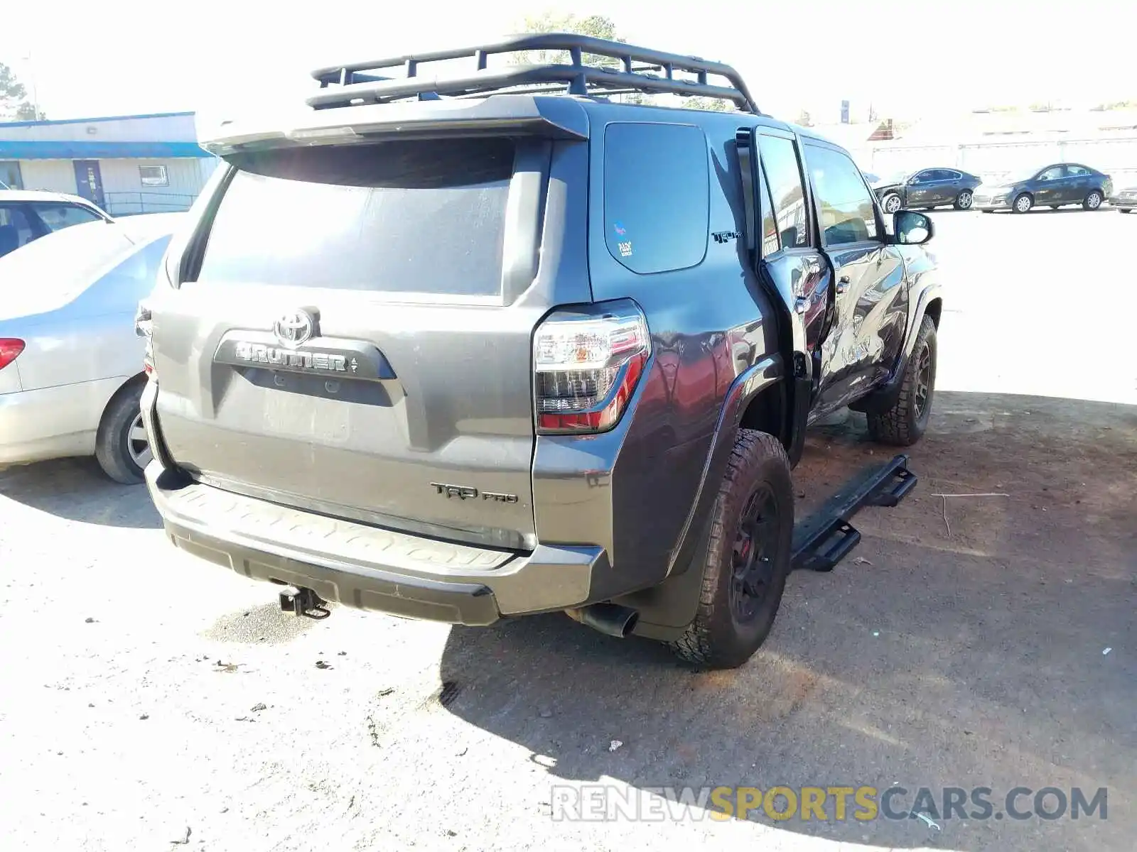 4 Фотография поврежденного автомобиля JTEBU5JR6L5767183 TOYOTA 4RUNNER 2020