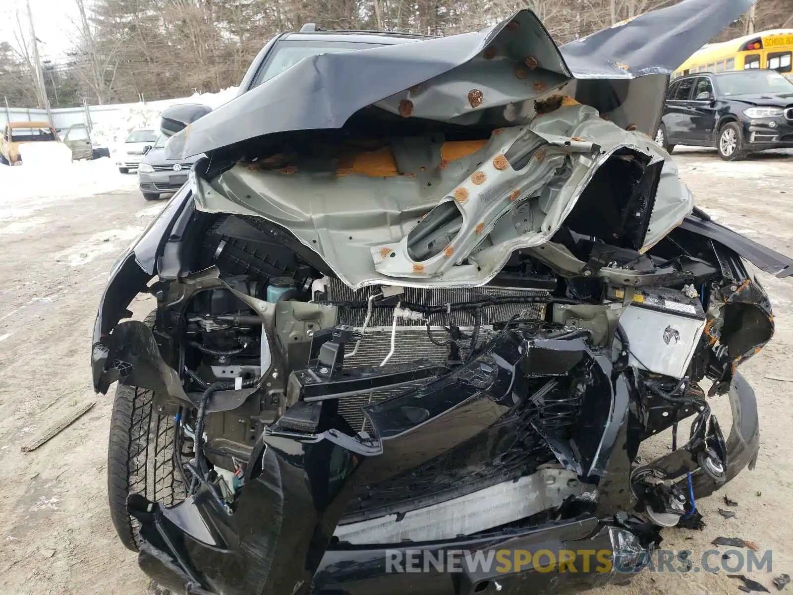 9 Photograph of a damaged car JTEBU5JR6L5769161 TOYOTA 4RUNNER 2020