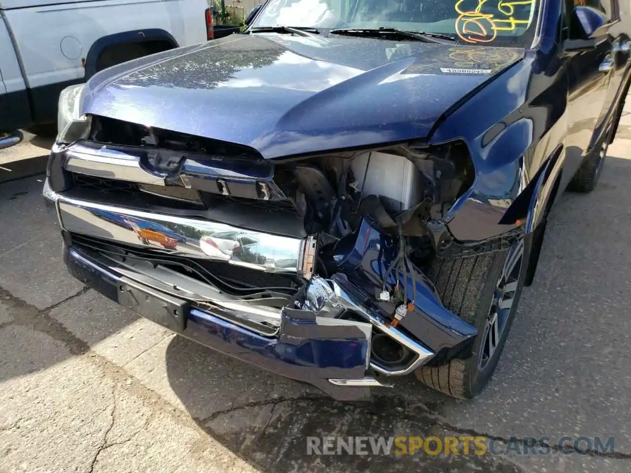 9 Photograph of a damaged car JTEBU5JR6L5770360 TOYOTA 4RUNNER 2020