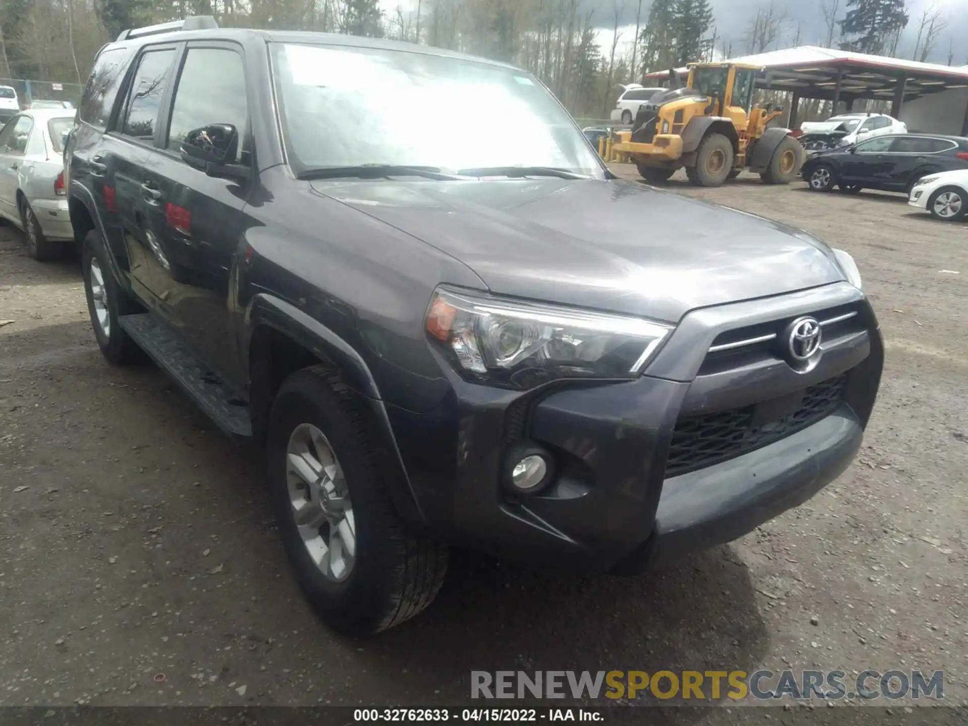 1 Photograph of a damaged car JTEBU5JR6L5776563 TOYOTA 4RUNNER 2020