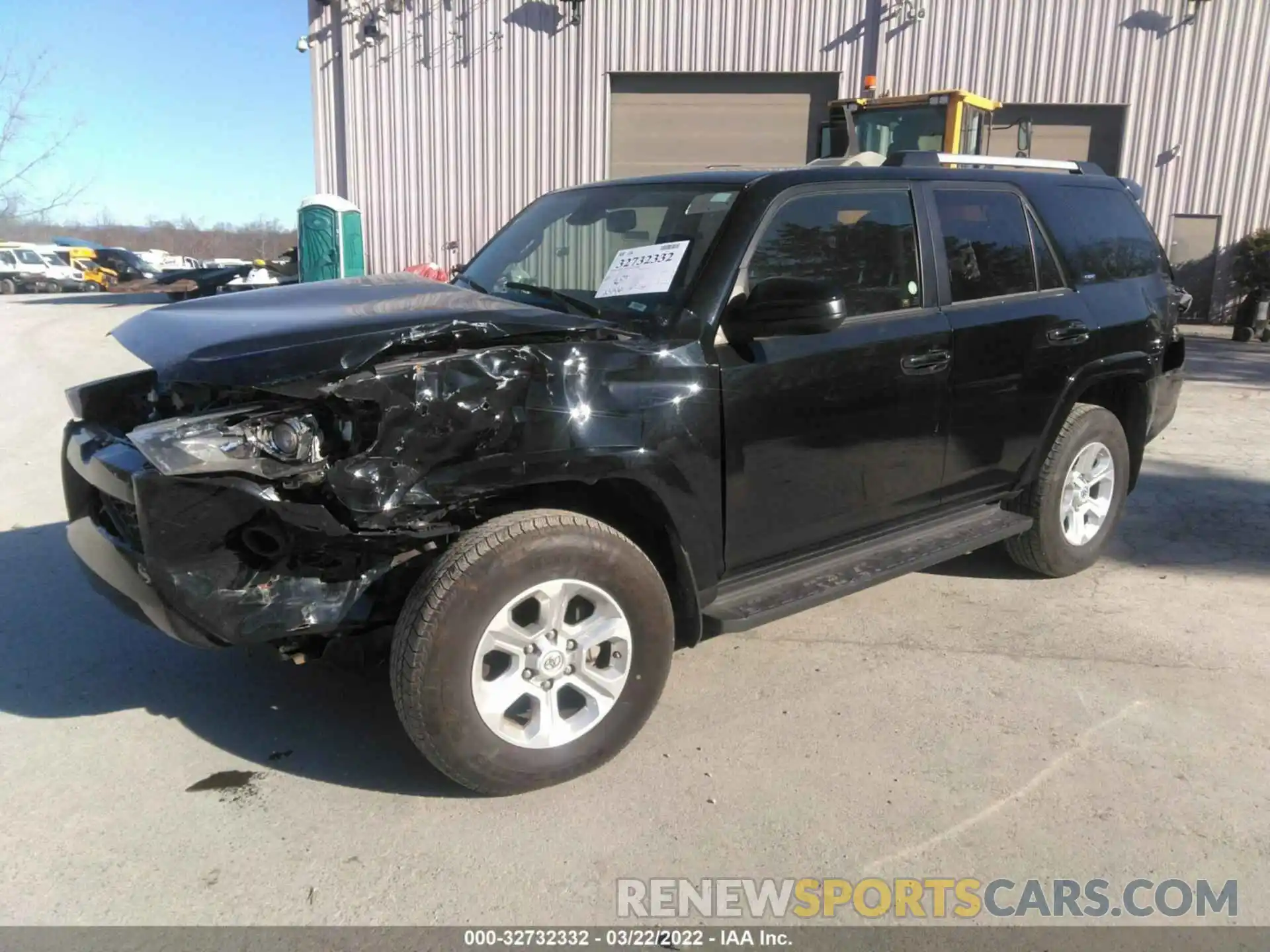 2 Photograph of a damaged car JTEBU5JR6L5778734 TOYOTA 4RUNNER 2020